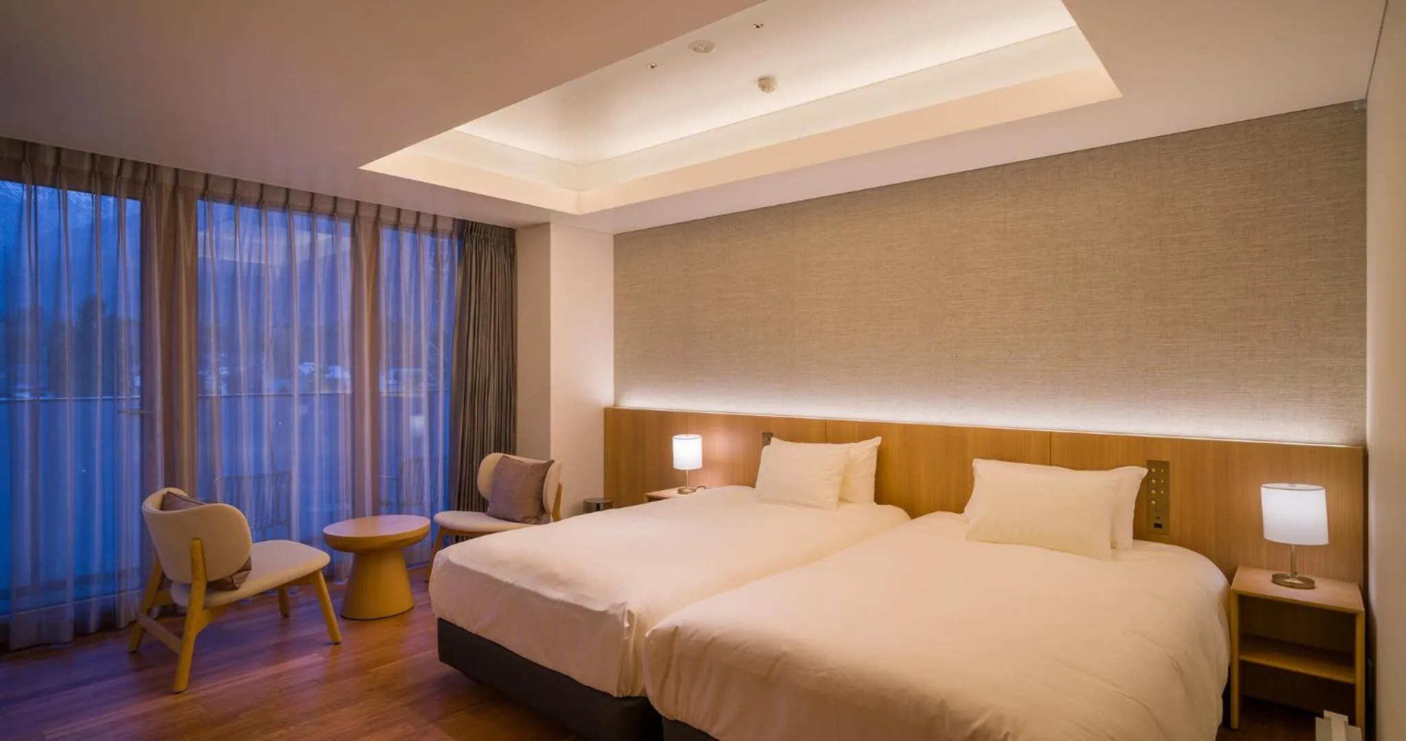 Bedroom, Bed in HOTEL LA VIGNE HAKUBA by Onko Chishin