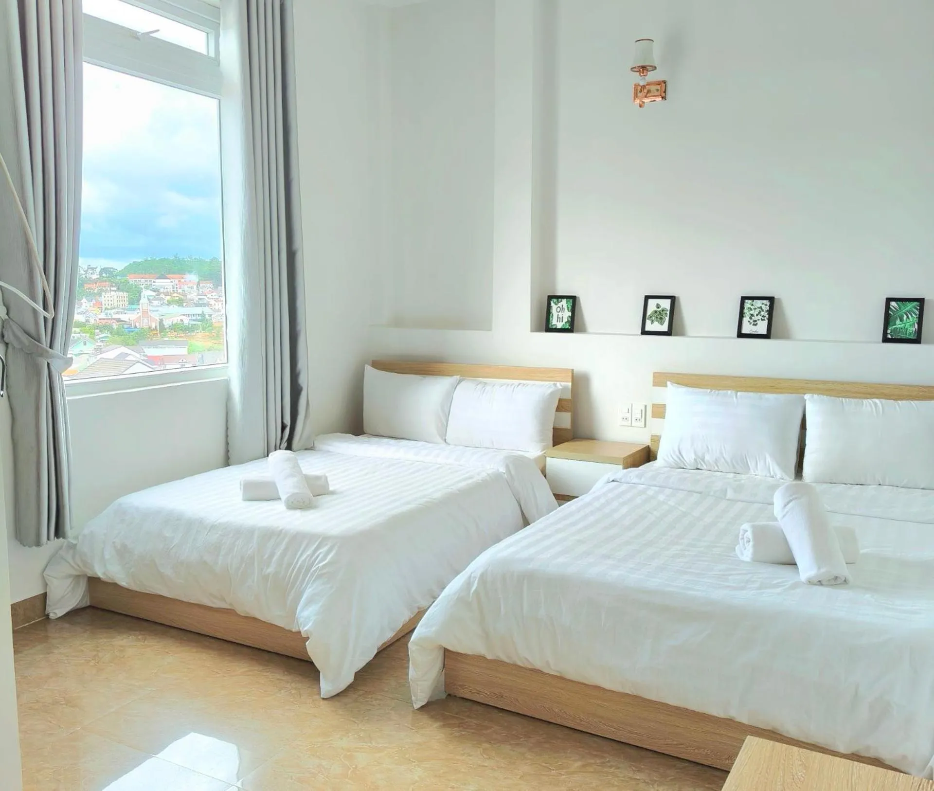 Bed in Huong Anh DaLat Palace