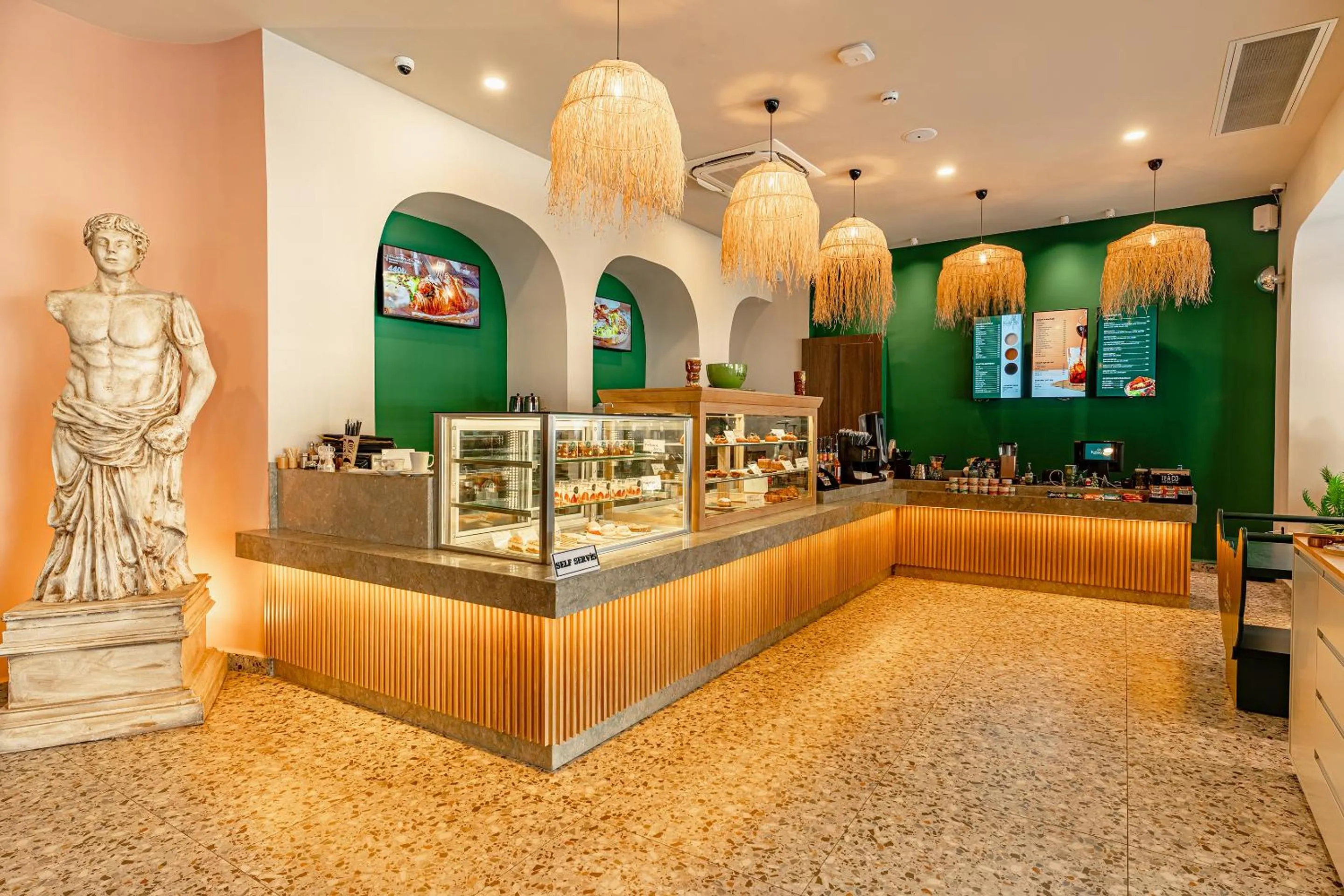 Restaurant/places to eat in Nuca Homes