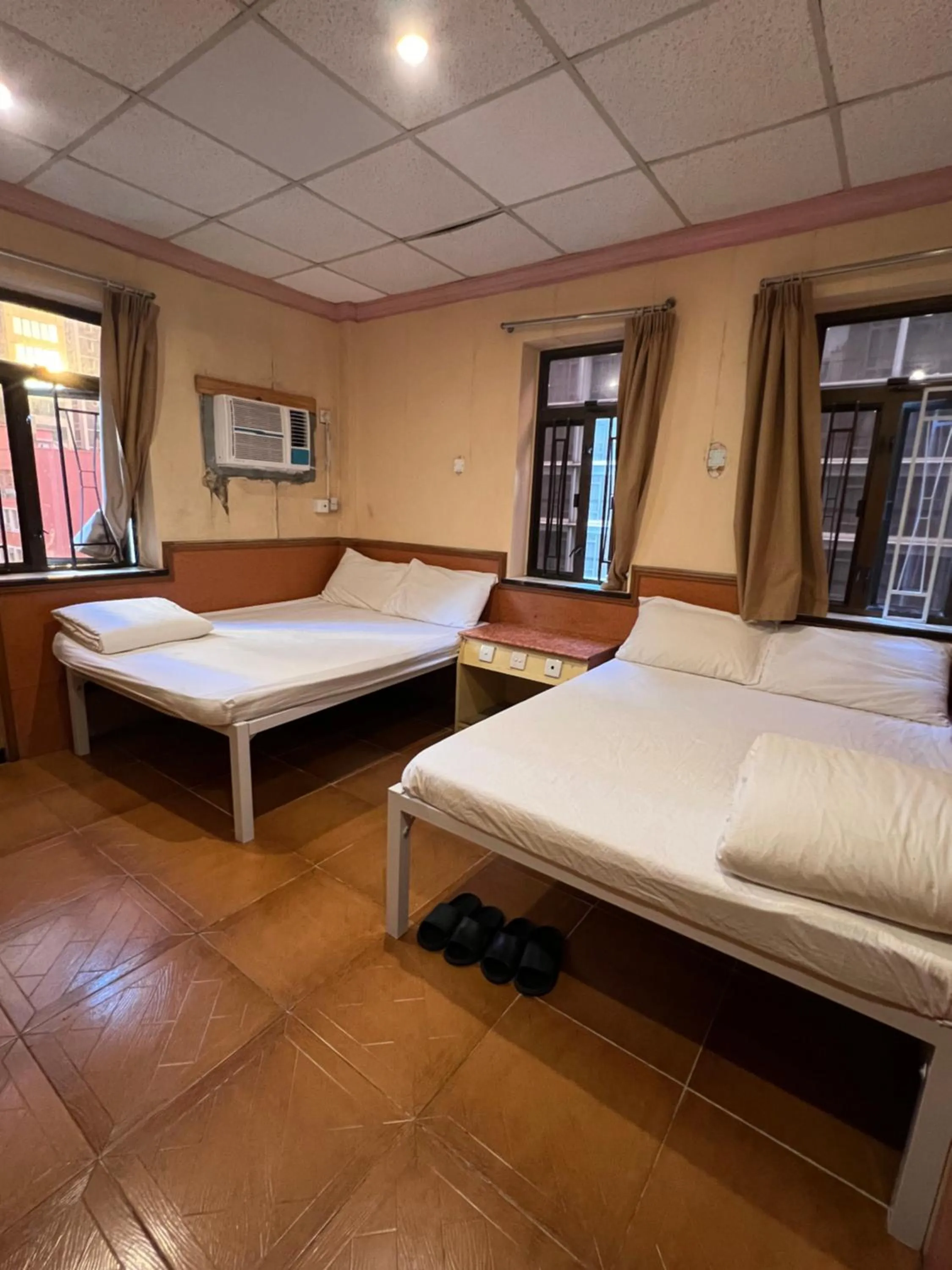 Bed in HK Peaceful Guesthouse