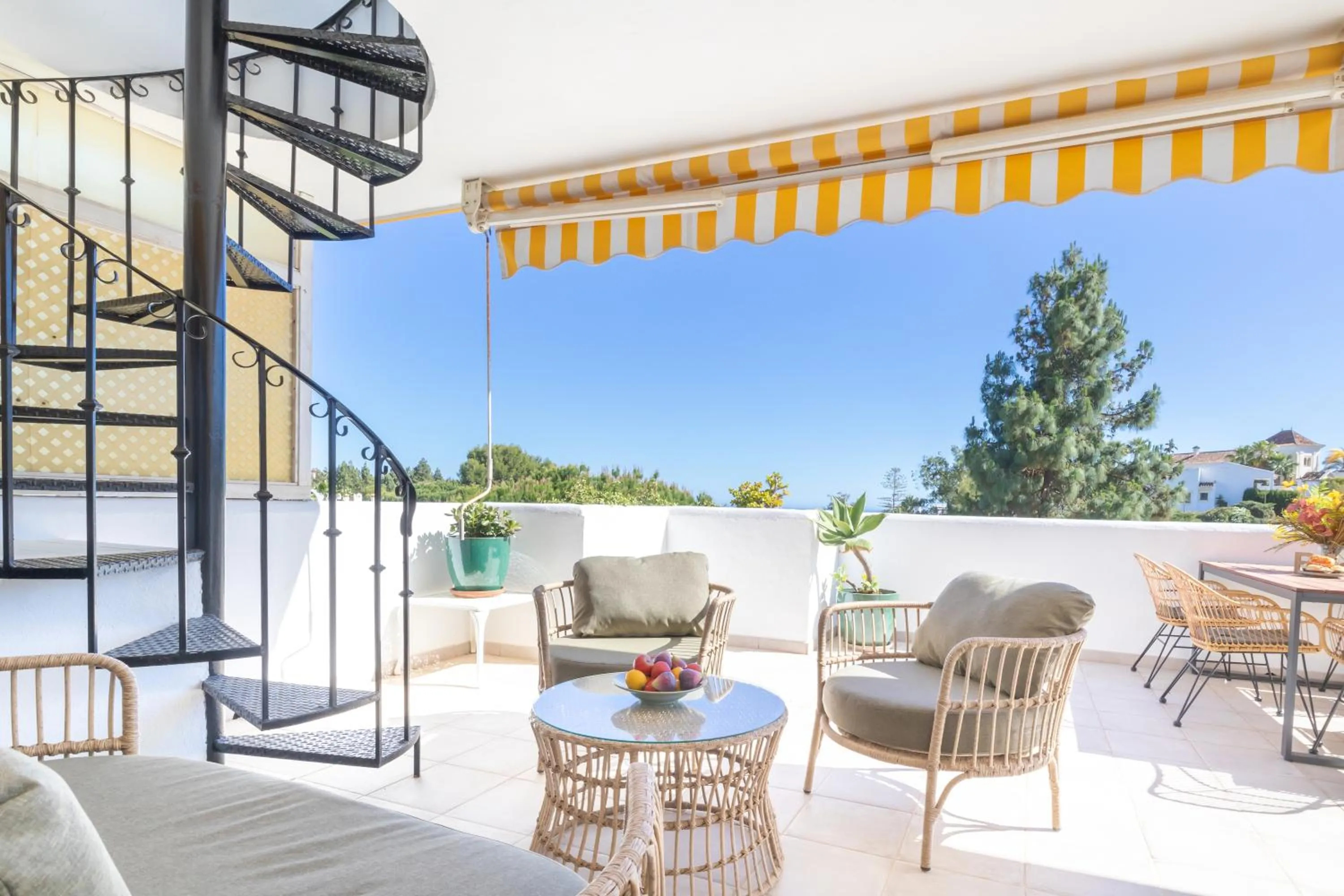 Balcony/Terrace in Calahonda Golf - Happy Rentals