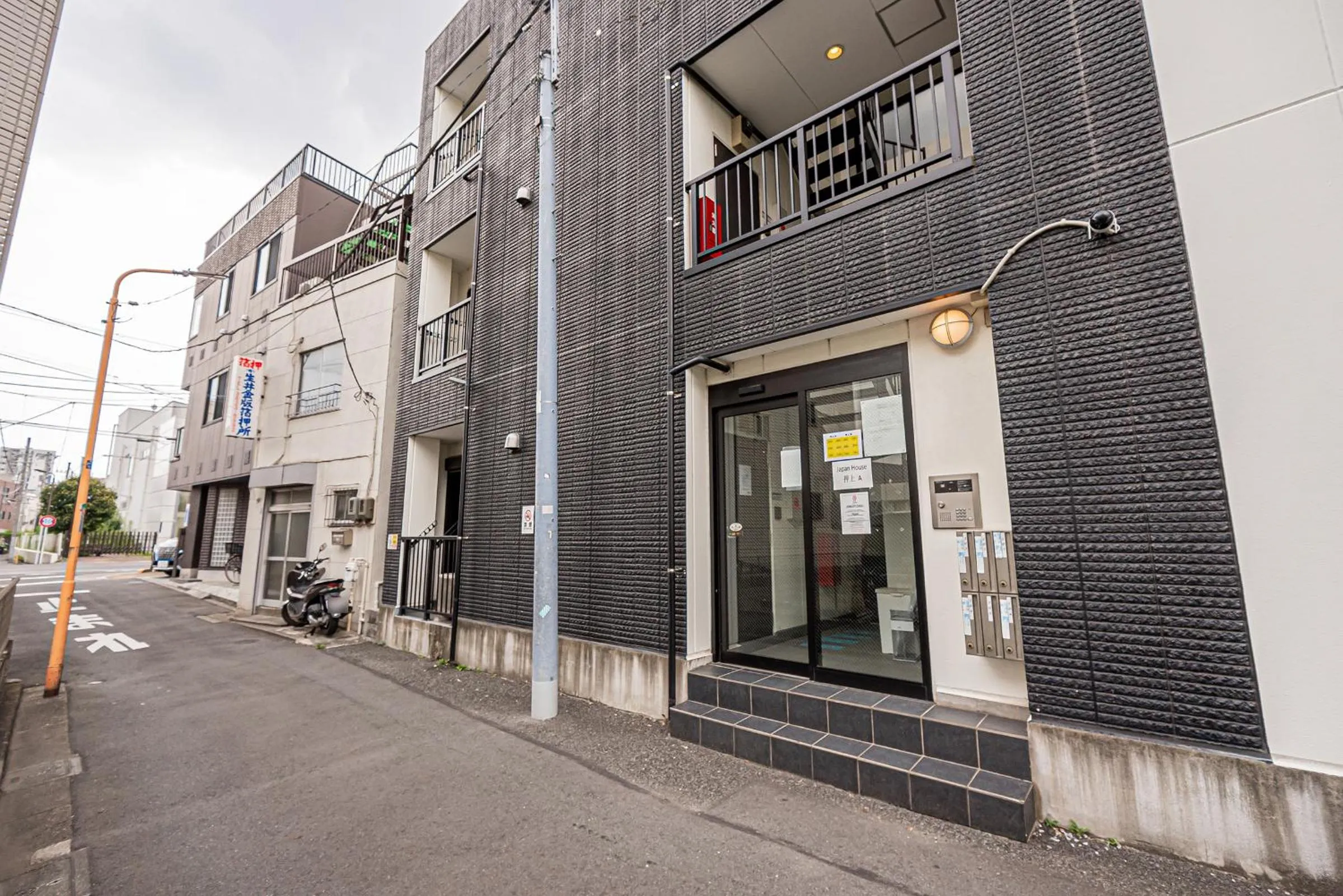 Property building in Japan House Oshiage
