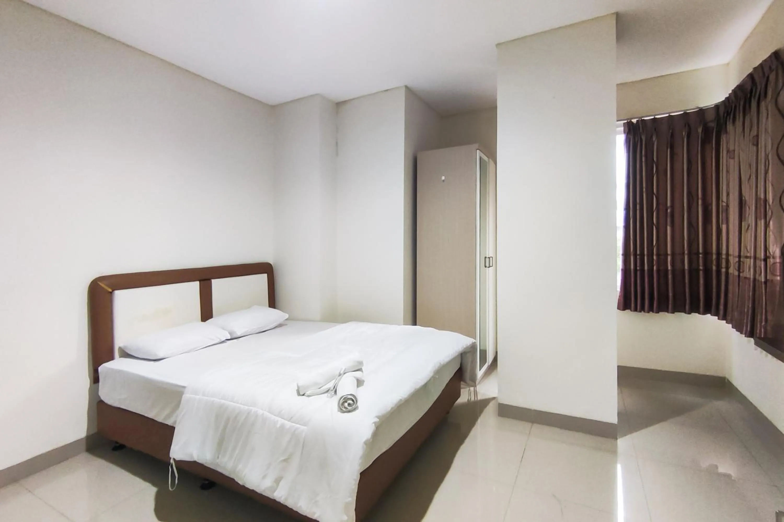 Bedroom, Bed in RedDoorz Plus Near ICE BSD Minerva