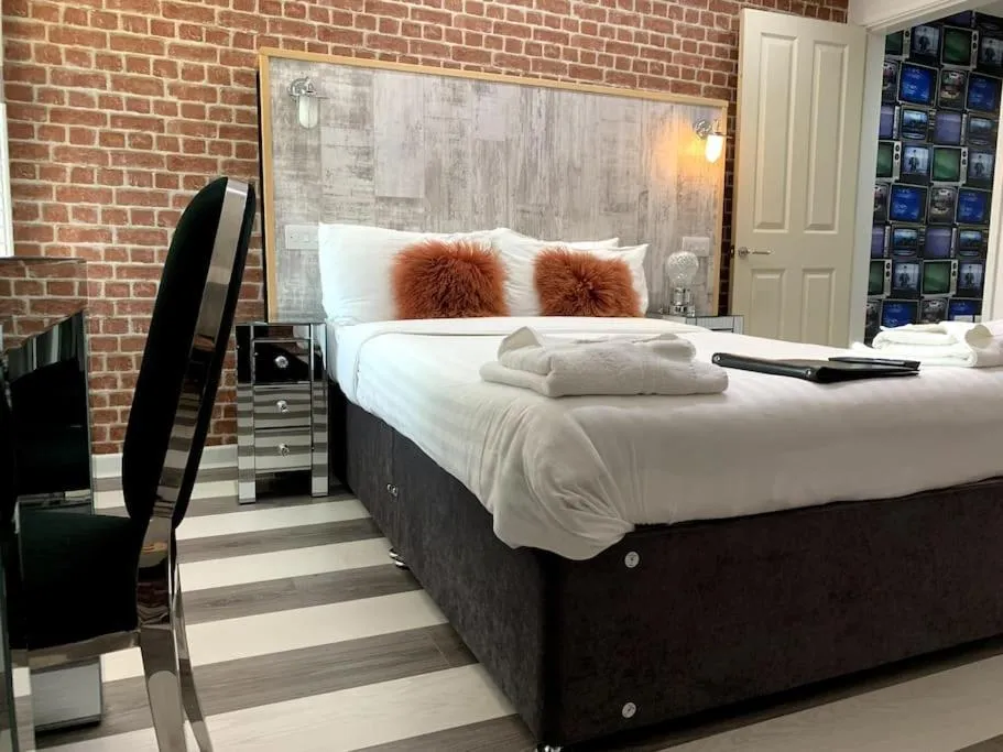 Bed in Ivy Mount Boutique