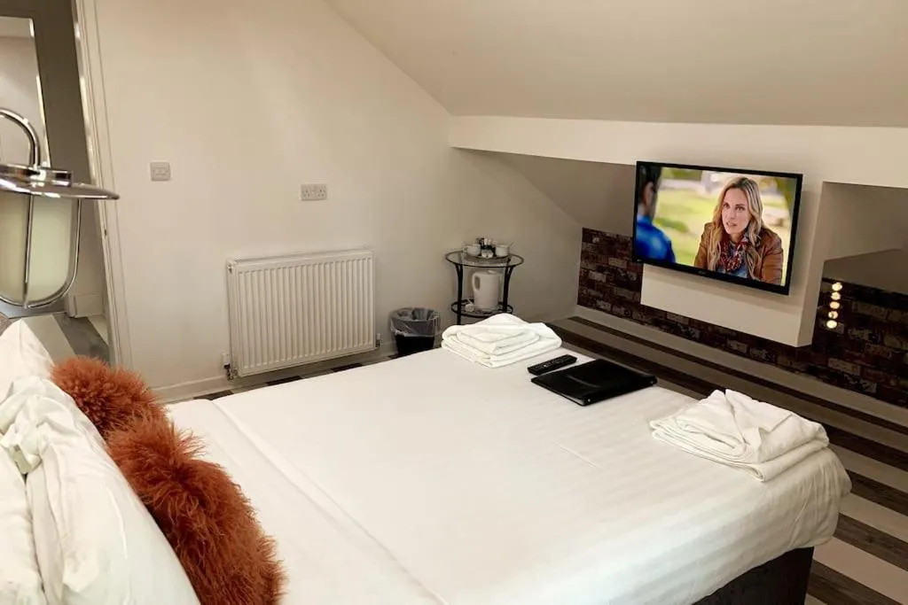 Bed in Ivy Mount Boutique