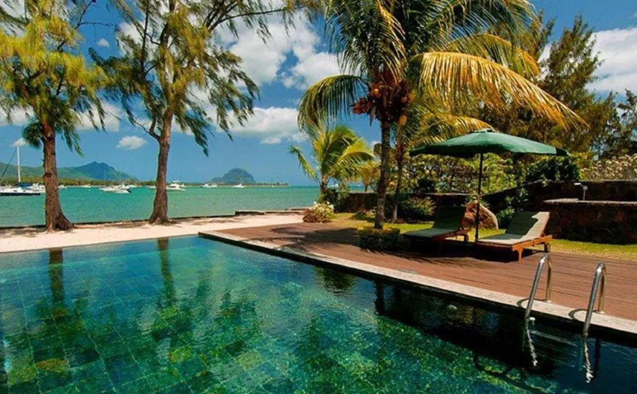 Beach in Olana Blue - Beachfront apartment