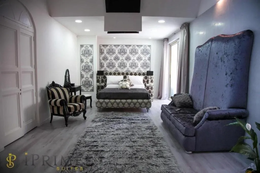 Bed in Sliema Central Iprime Suites Malta