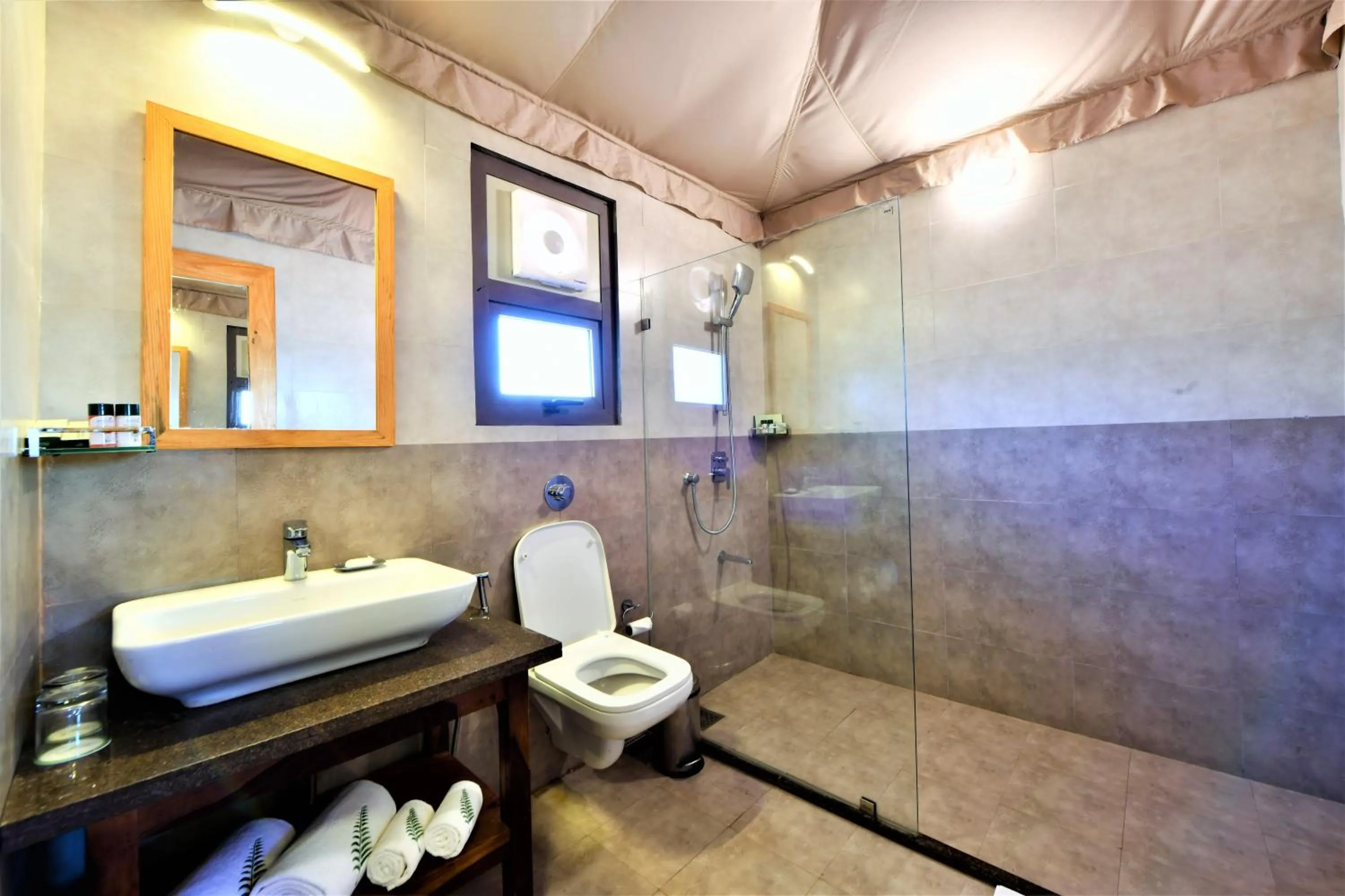 Bathroom in Kamnath Zinc Journey by The Fern, Diu