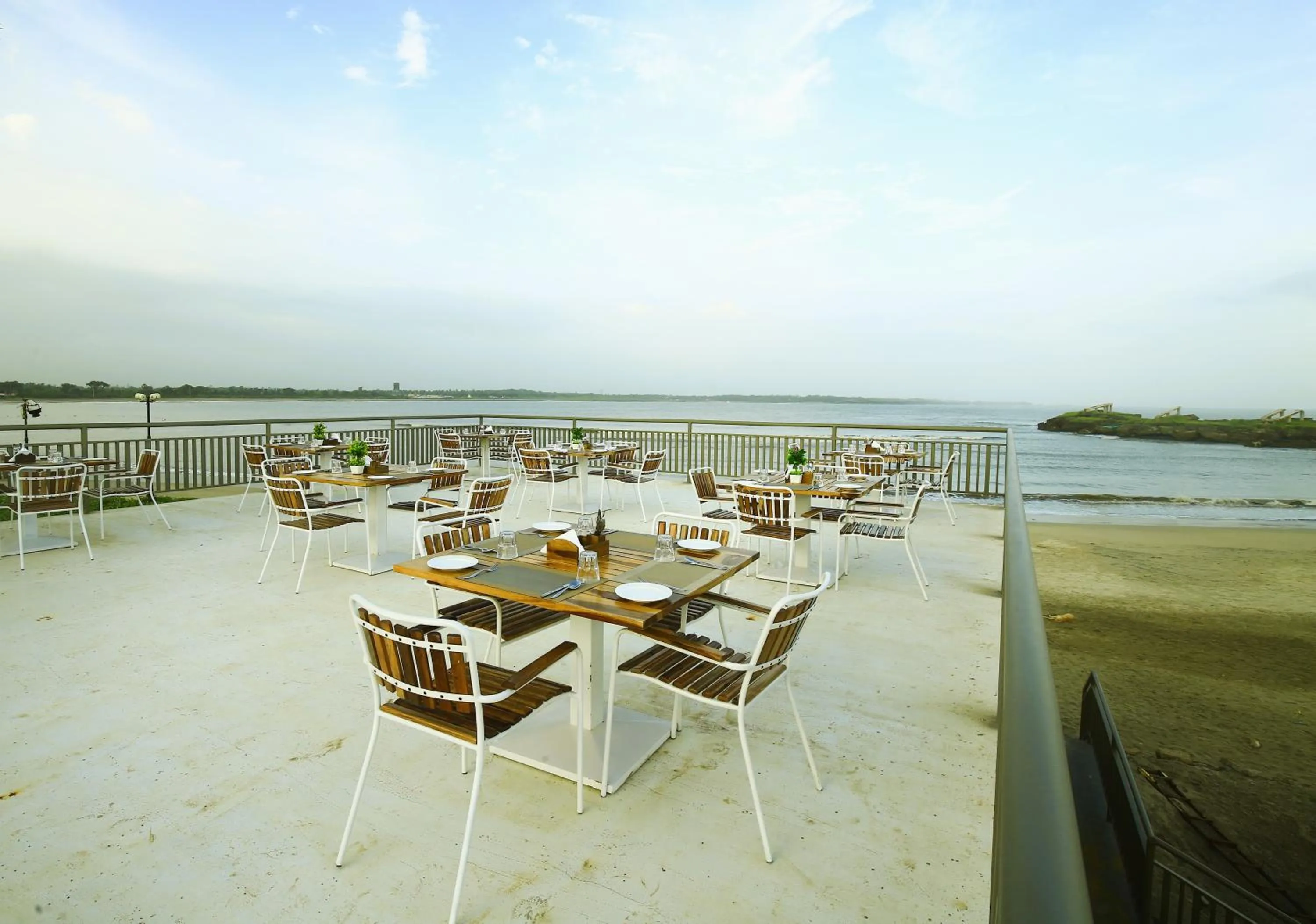 Restaurant/places to eat in Kamnath Zinc Journey by The Fern, Diu