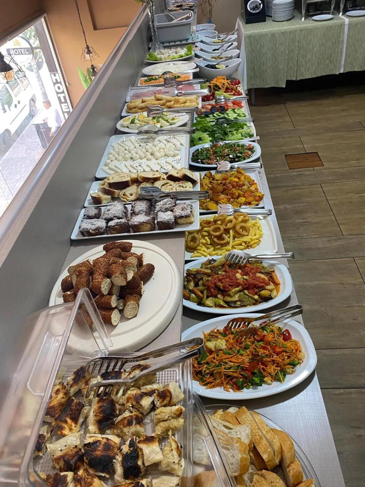 Buffet breakfast in Esse Joven Hotel