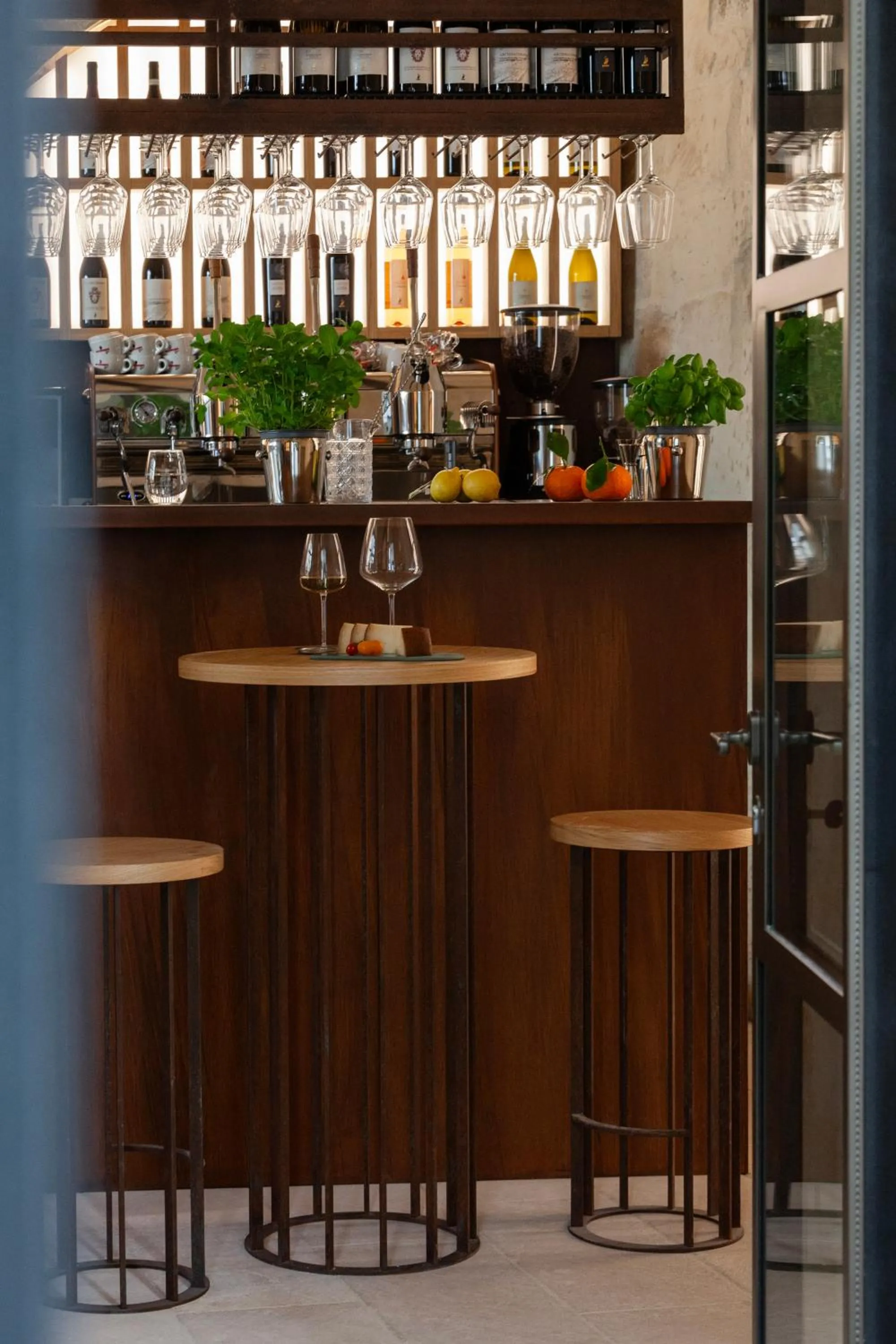 Lounge or bar in Palazzo Zimara Boutique Hotel - The D'Angelo Family Collection