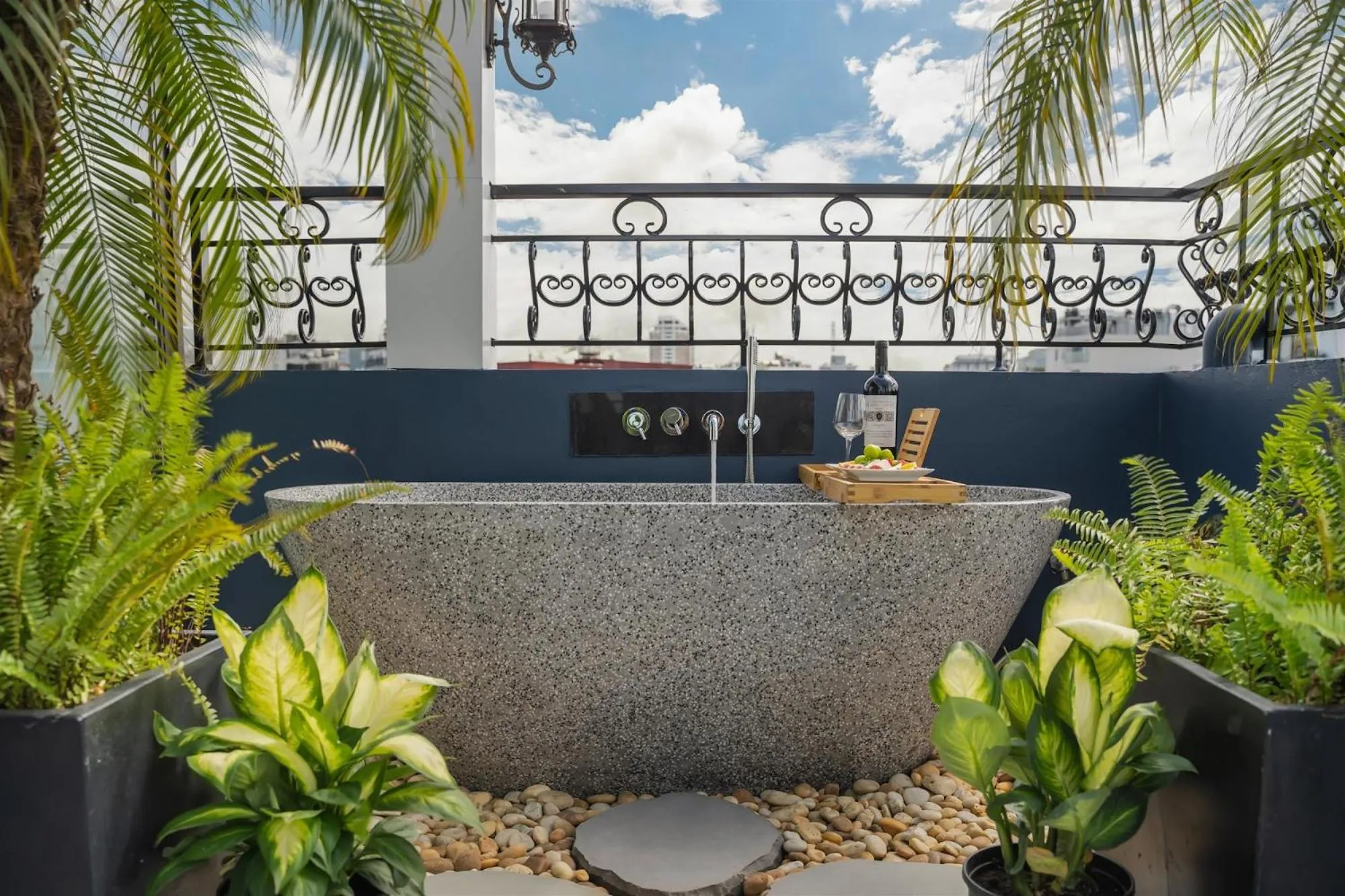 Bath in Hanoi Le Chateau Hotel & Spa