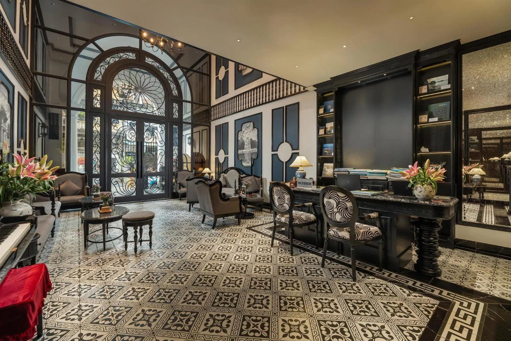 Property building in Hanoi Le Chateau Hotel & Spa