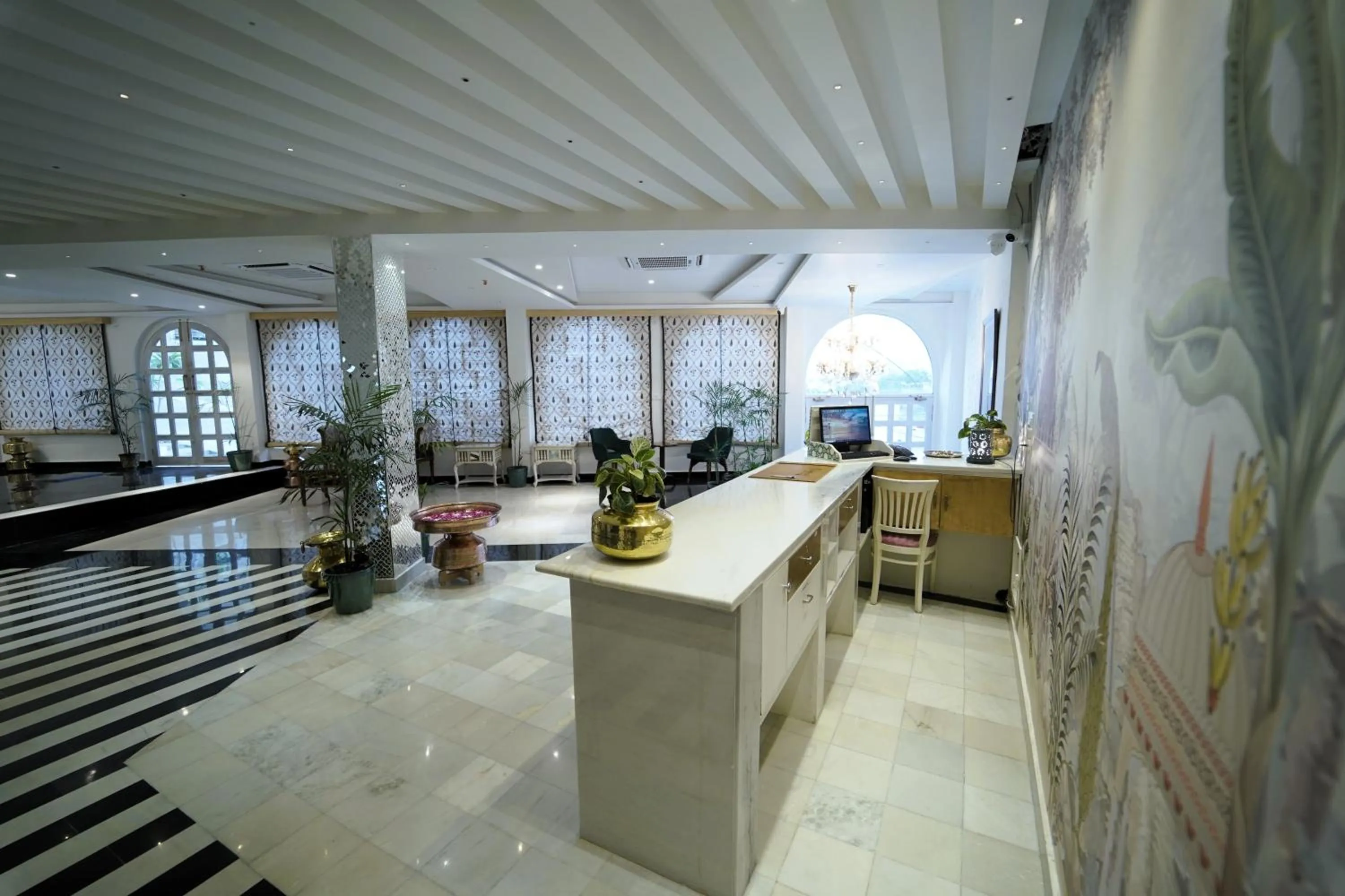 Living room in Grandrosse Boutique - Pichola Lake Facing Hotel