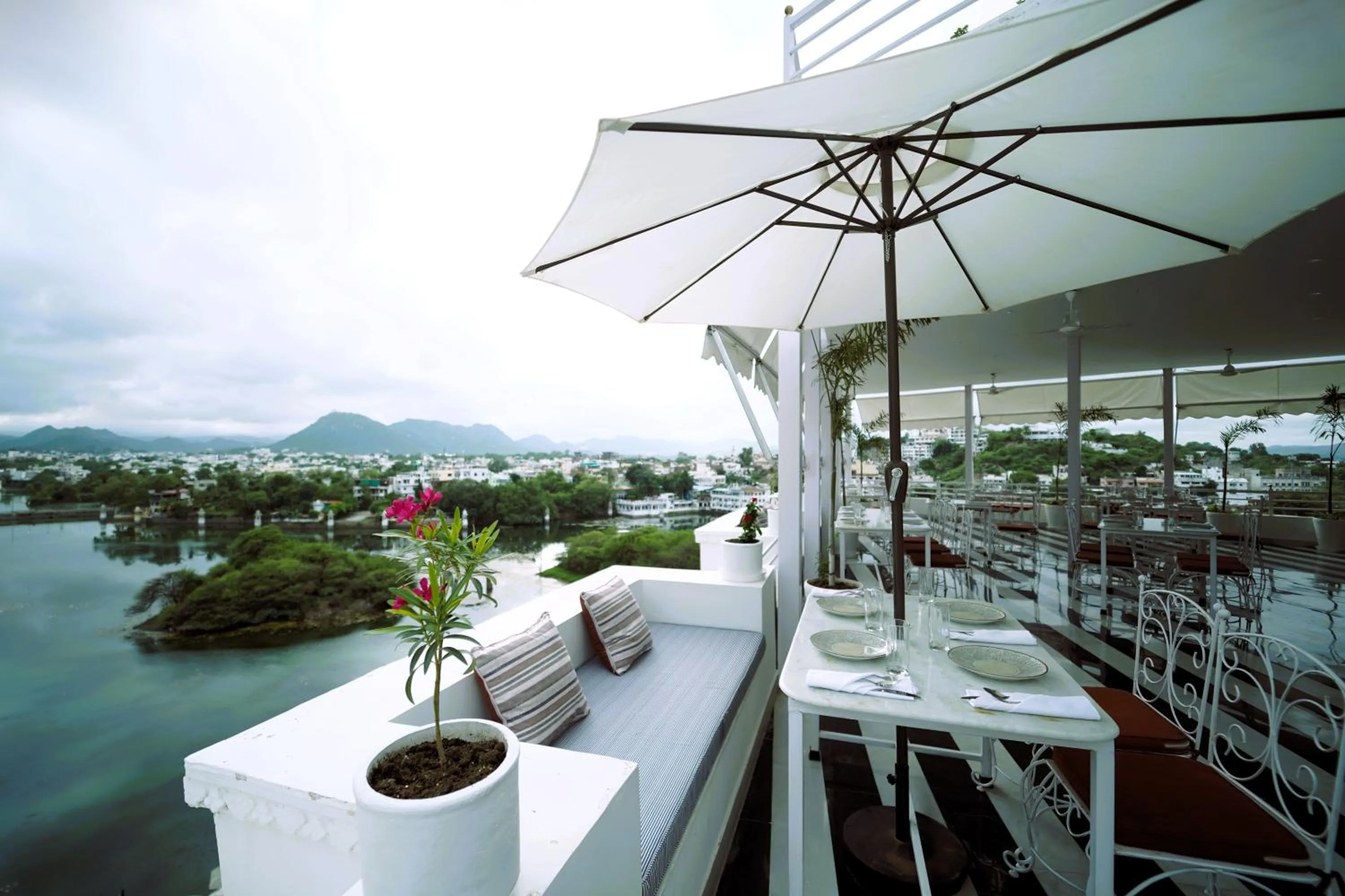 Nearby landmark in Grandrosse Boutique - Pichola Lake Facing Hotel