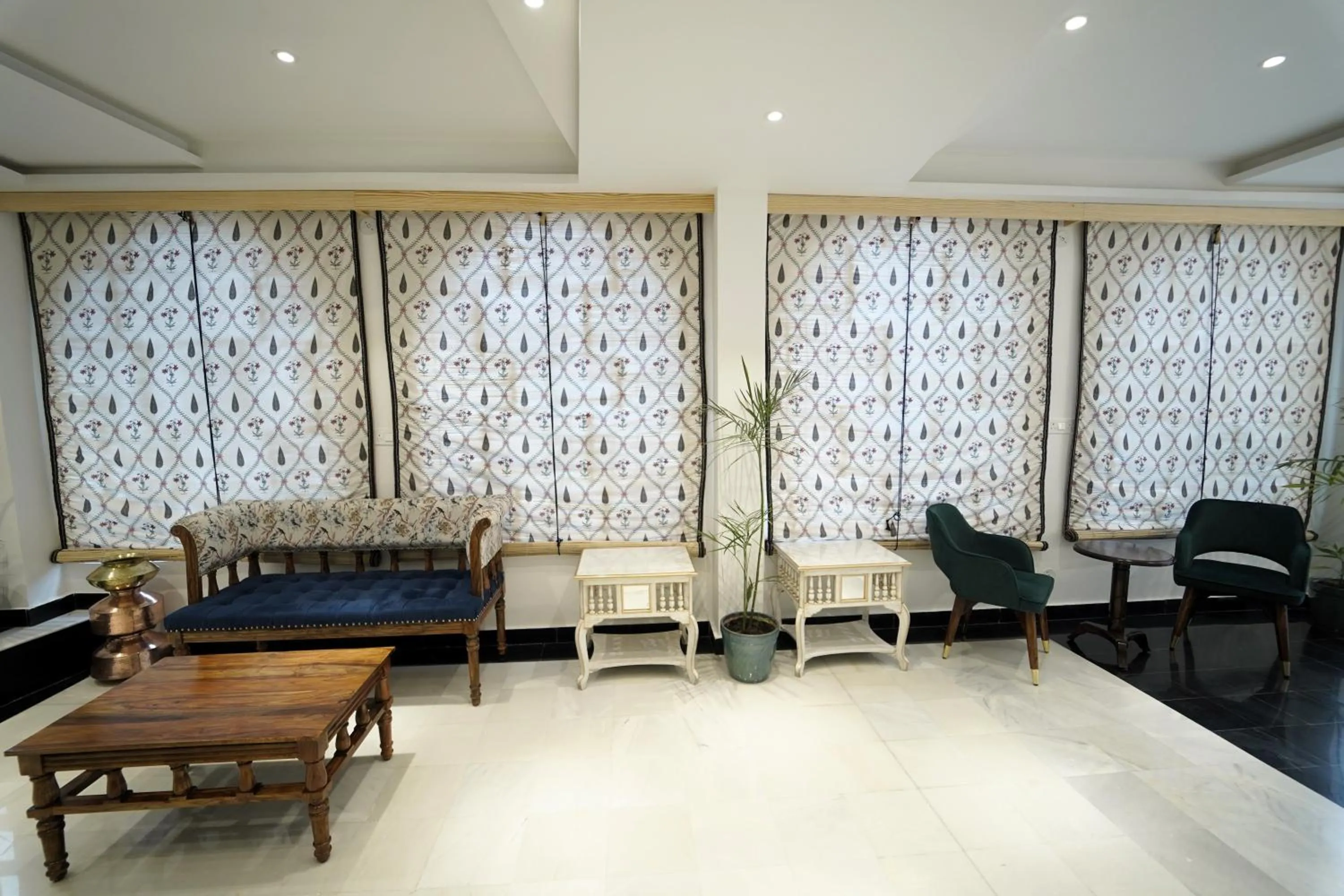 Living room in Grandrosse Boutique - Pichola Lake Facing Hotel