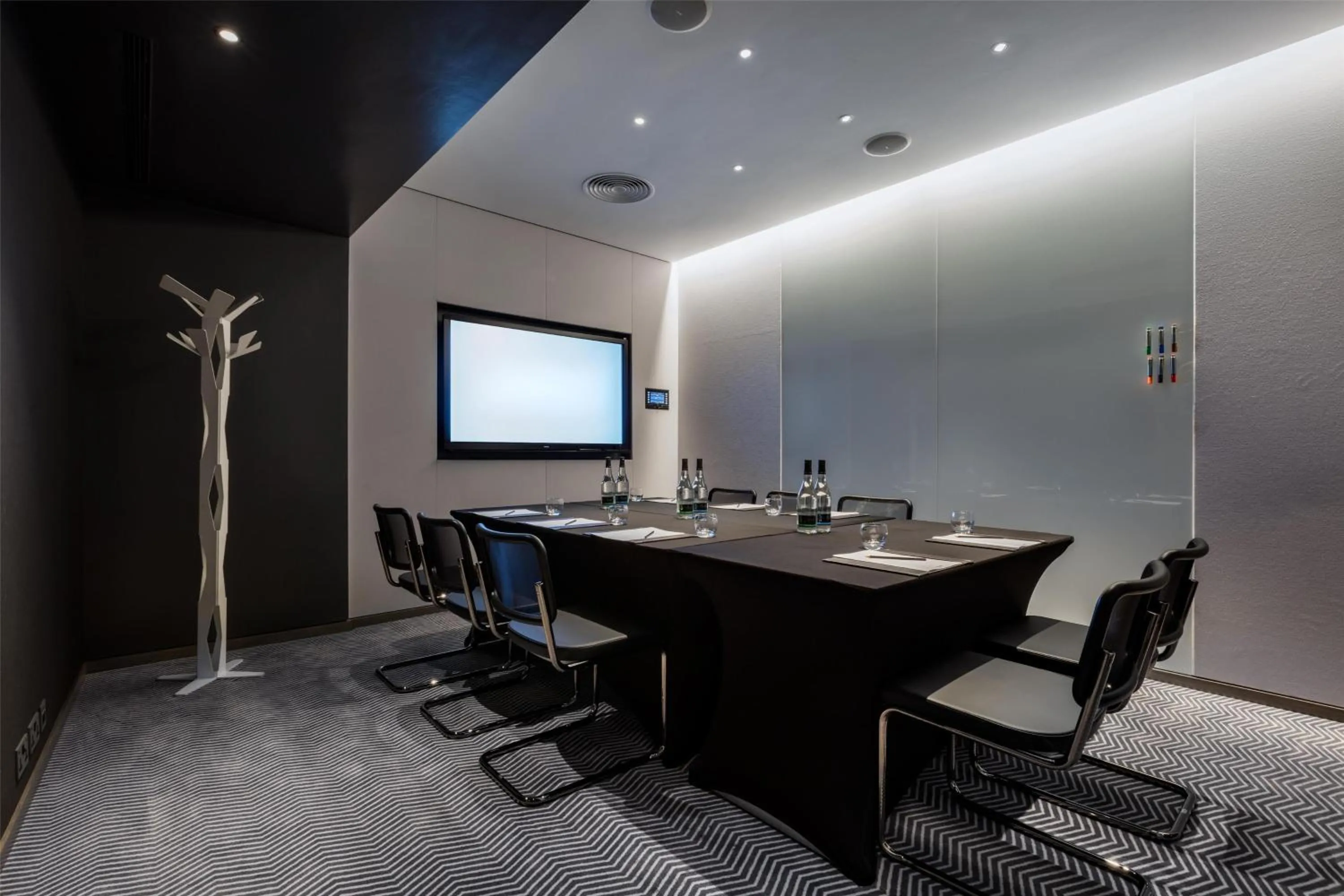 Meeting/conference room in Radisson Blu Hotel, London Mercer Street