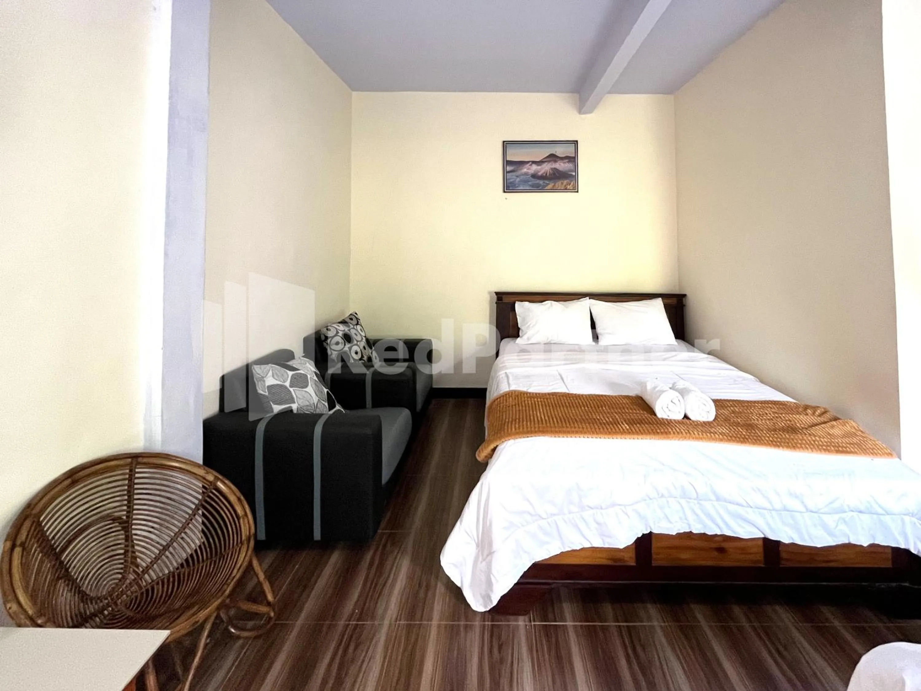 Bedroom, Bed in Family Homestay Syariah Bromo Mitra RedDoorz