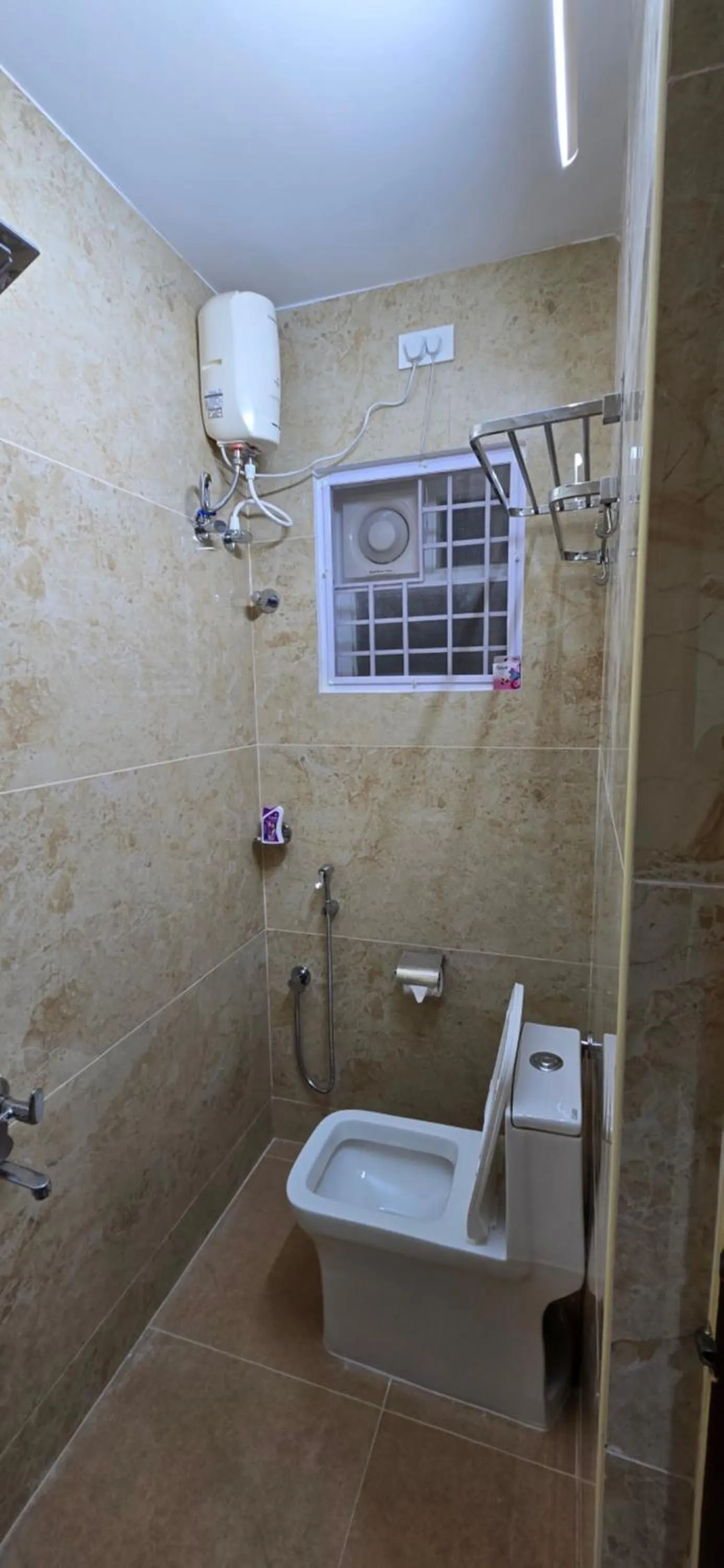 Hotel NJ RESIDENCY NEAR DLF IT PARK, RMZ SOFTWARE PARK, L&T ECC, CHENNAI TRADE CENTRE & MIOT