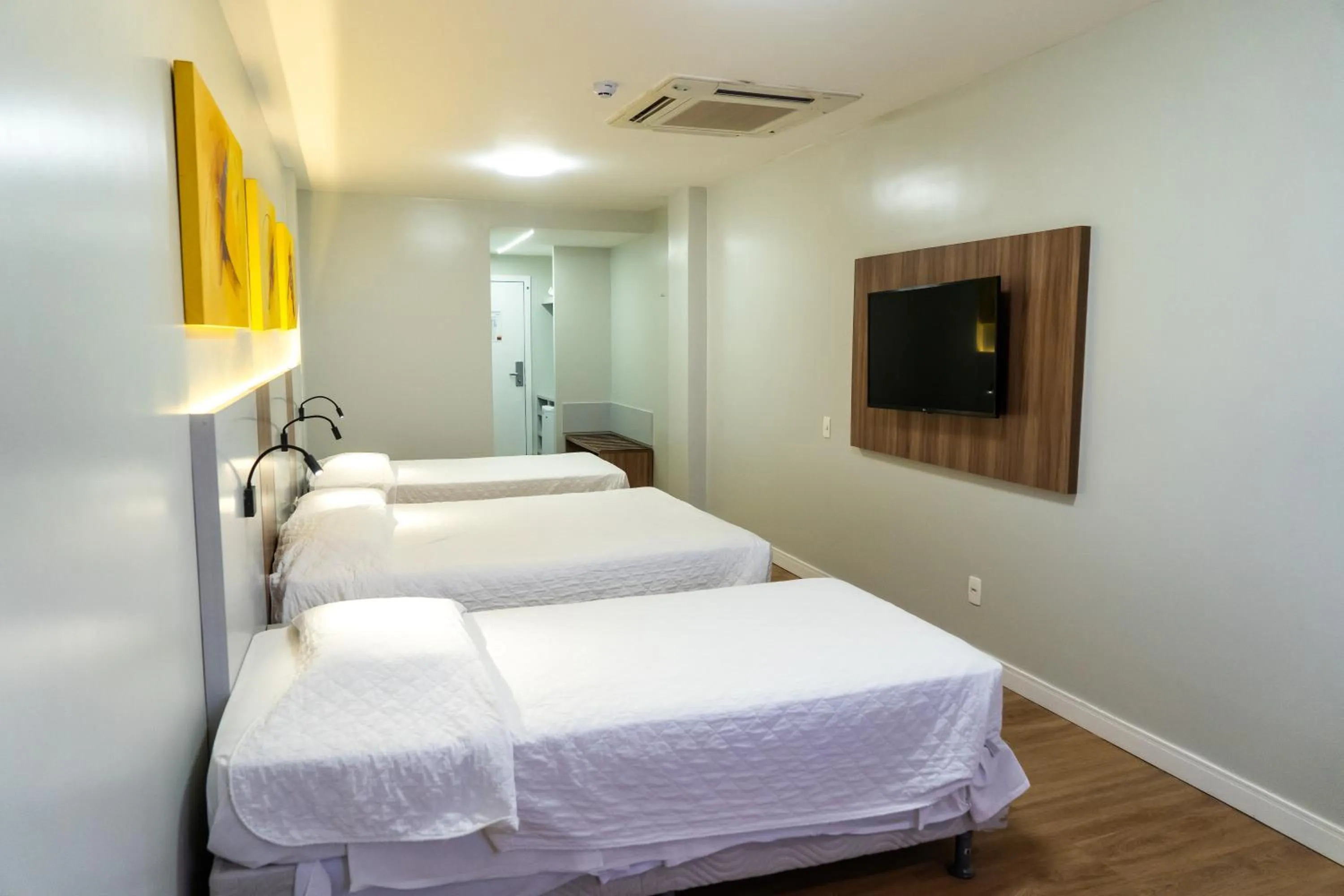 Bedroom, Bed in Hotel Praia Centro