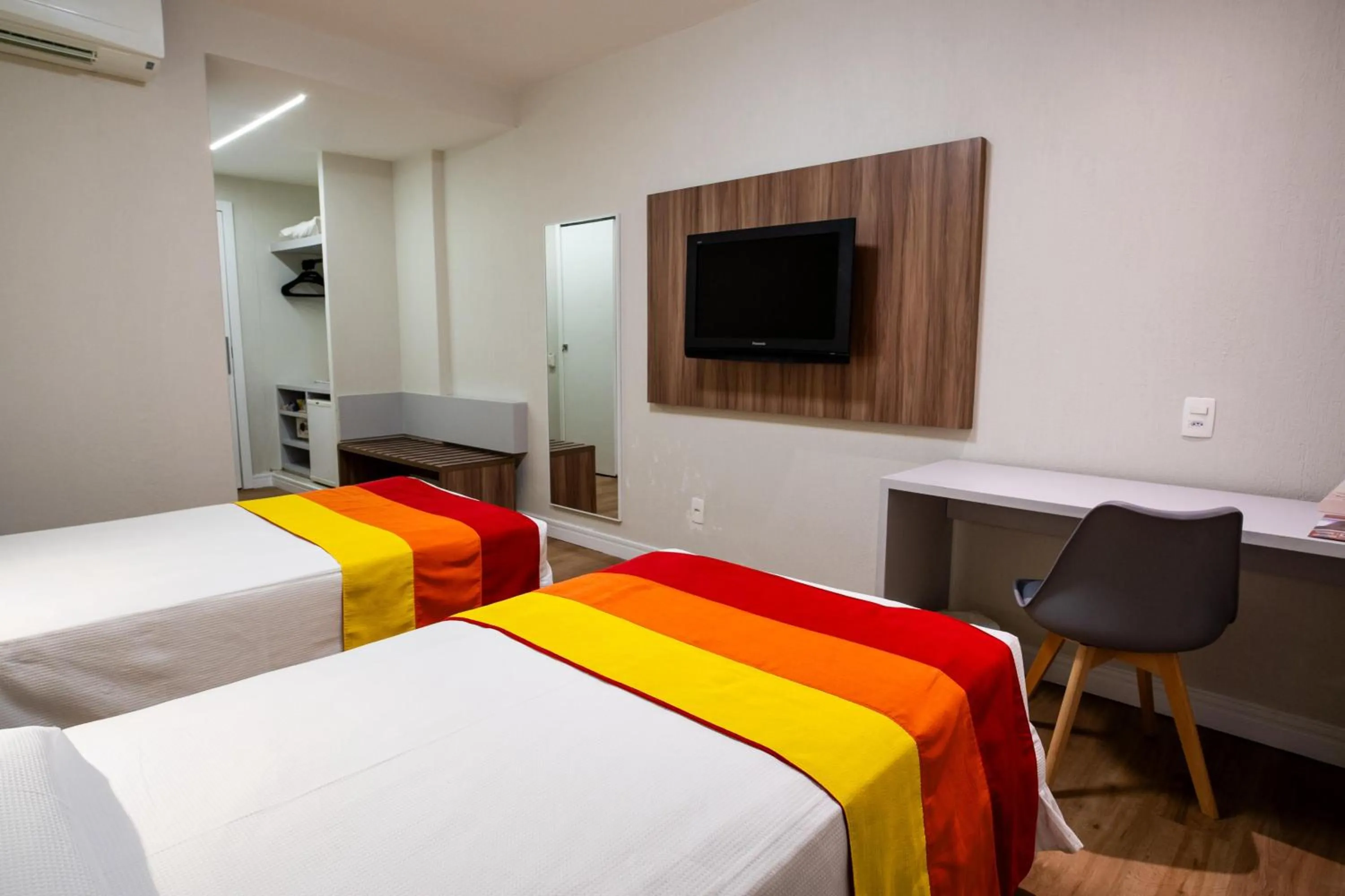 Bedroom, Bed in Hotel Praia Centro