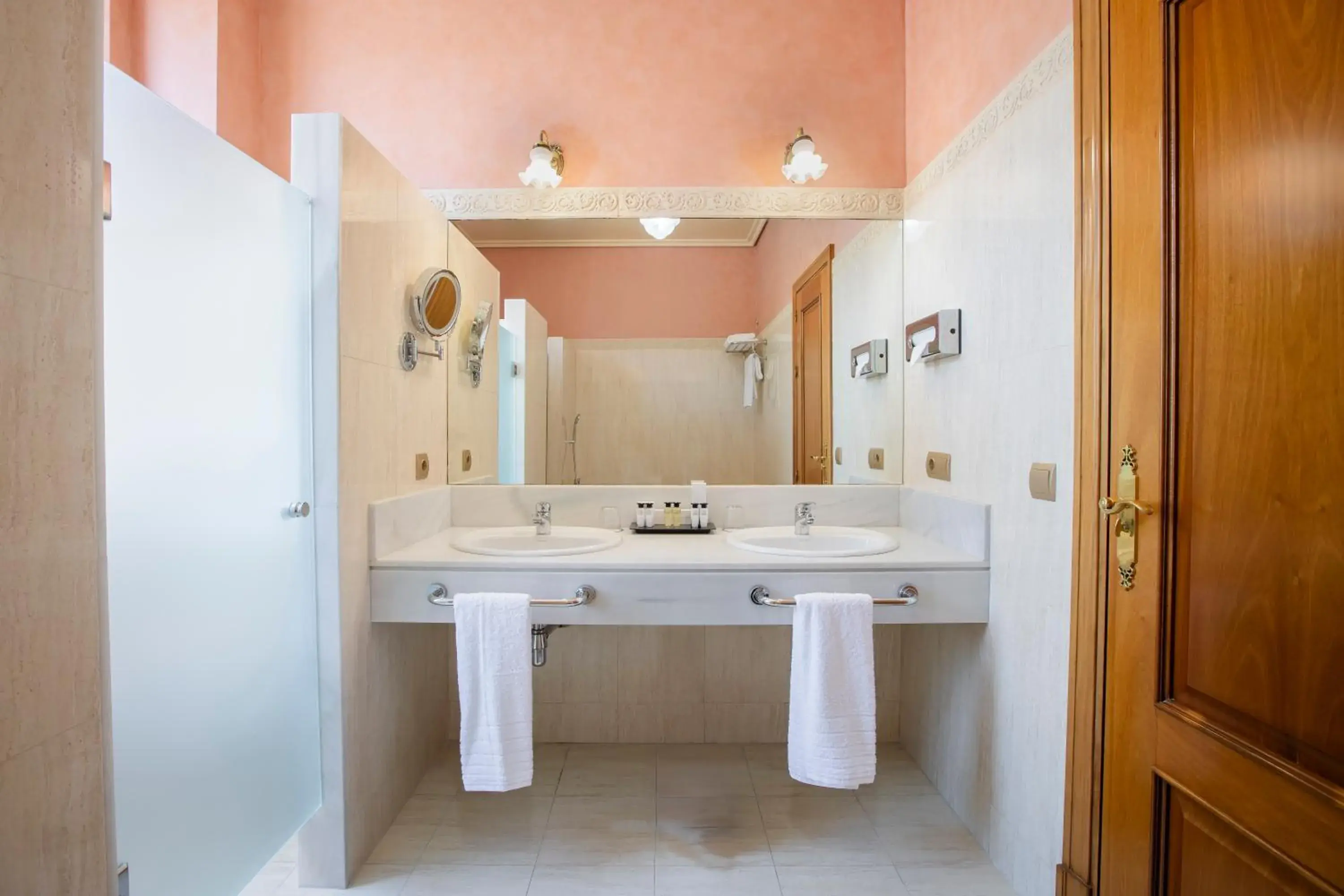 Junior Suite with Terrace in Soho Boutique Duques de Medinaceli - Adults Recommended Junior Suite with Terrace in Soho Boutique Duques de Medinaceli - Adults Recommended