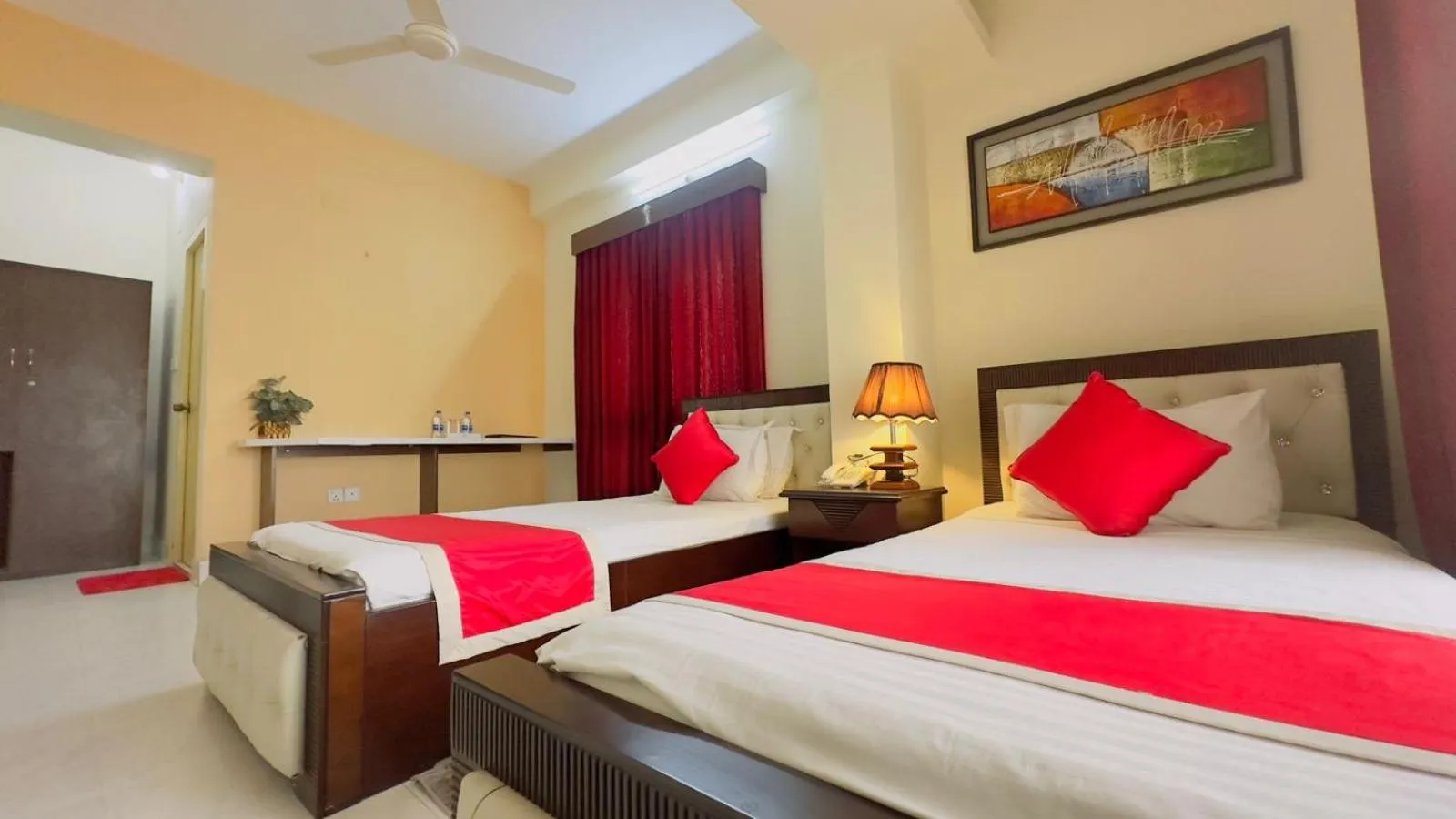 Bedroom in Circle Inn