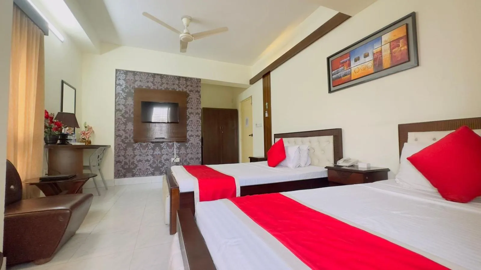 Photo of the whole room in Circle Inn