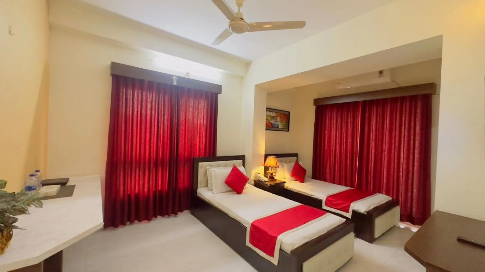 Bedroom in Circle Inn