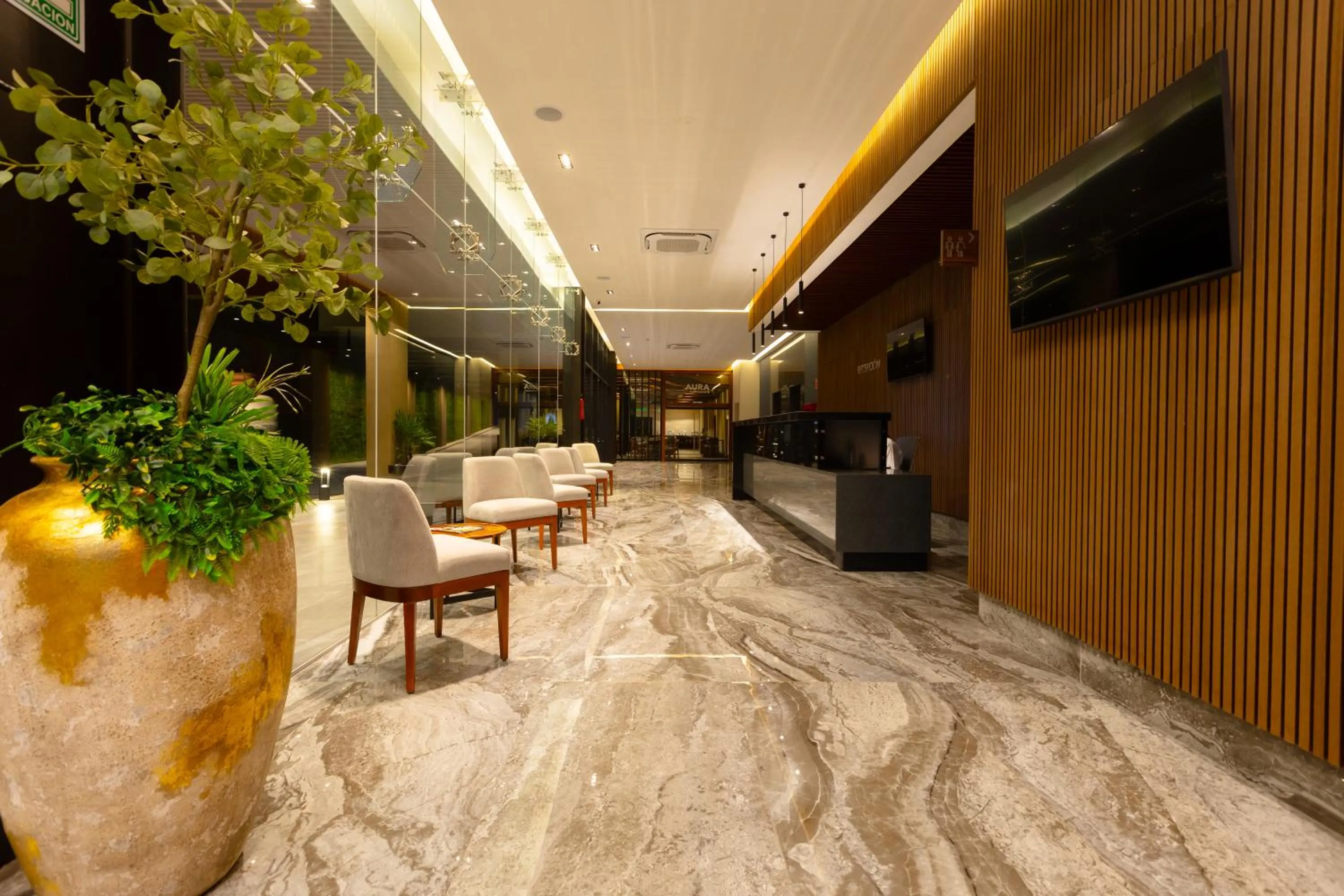 Lobby or reception in Hotel Noite Business Class