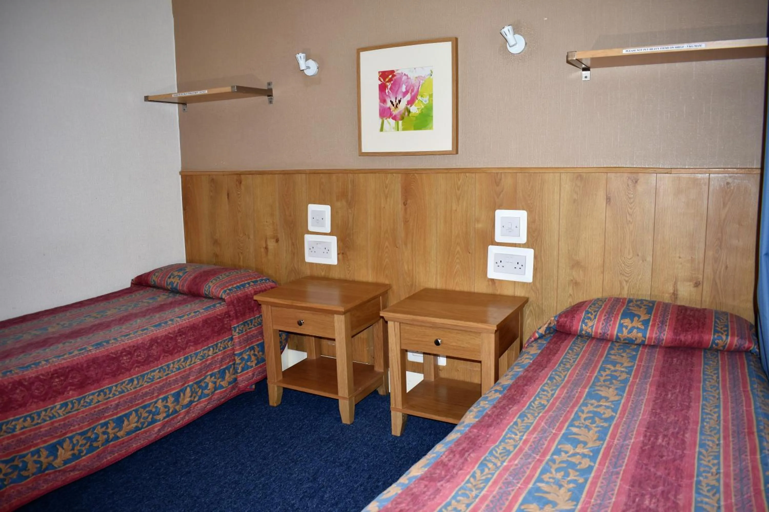 Photo of the whole room, Bed in Macdonald Hotel