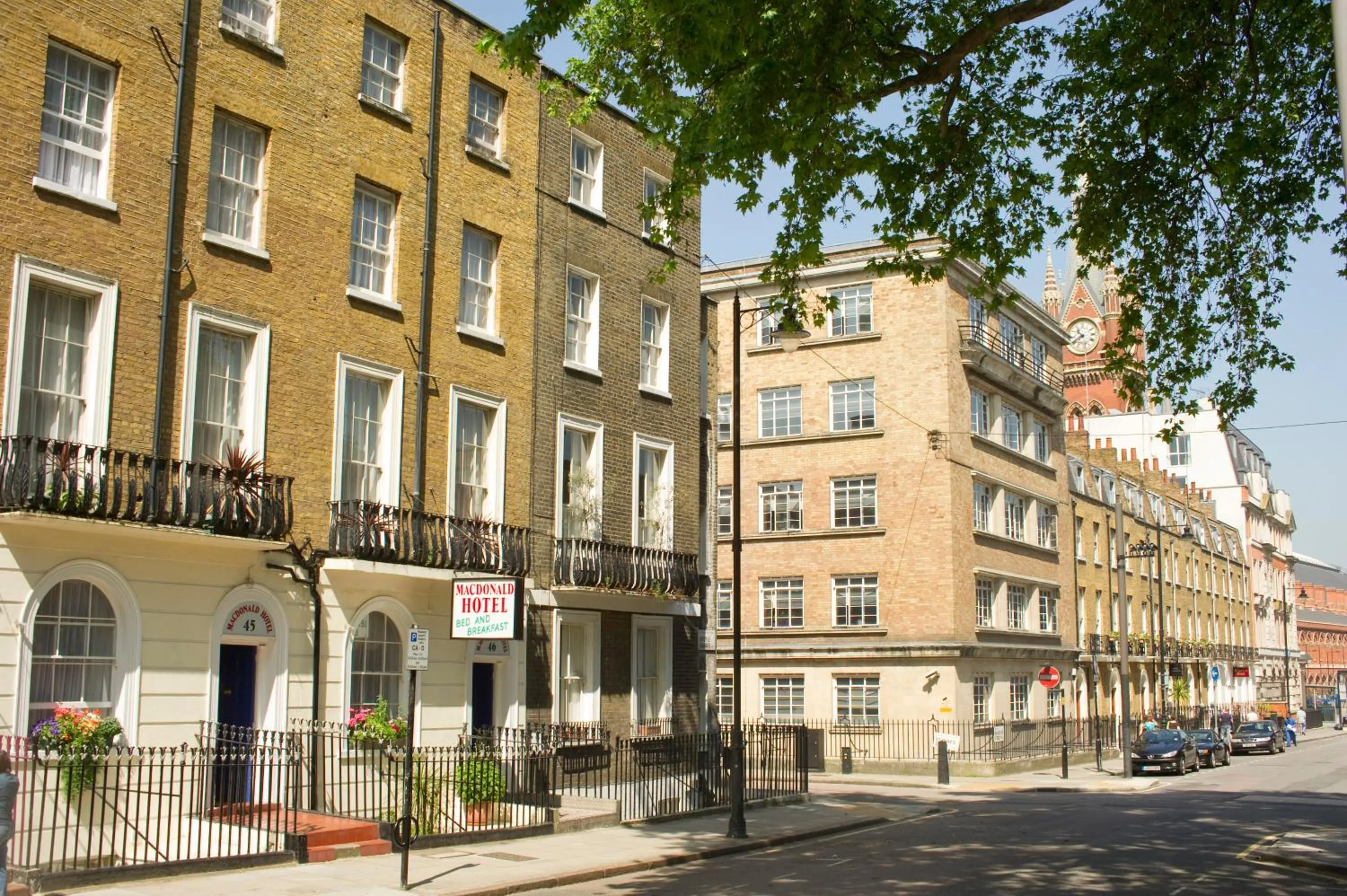 Facade/entrance in Macdonald Hotel
