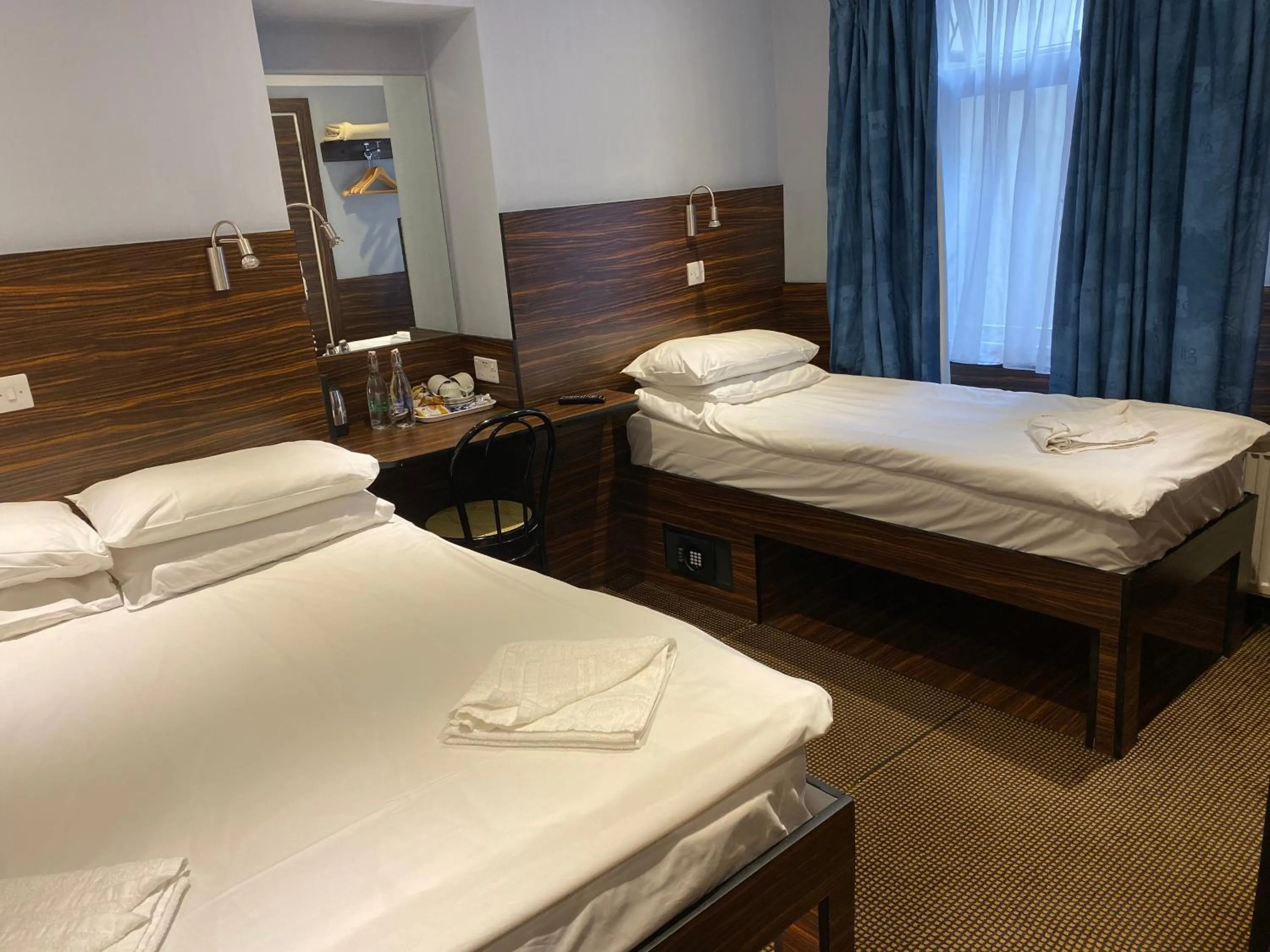 Other, Bed in Crestfield Hotel