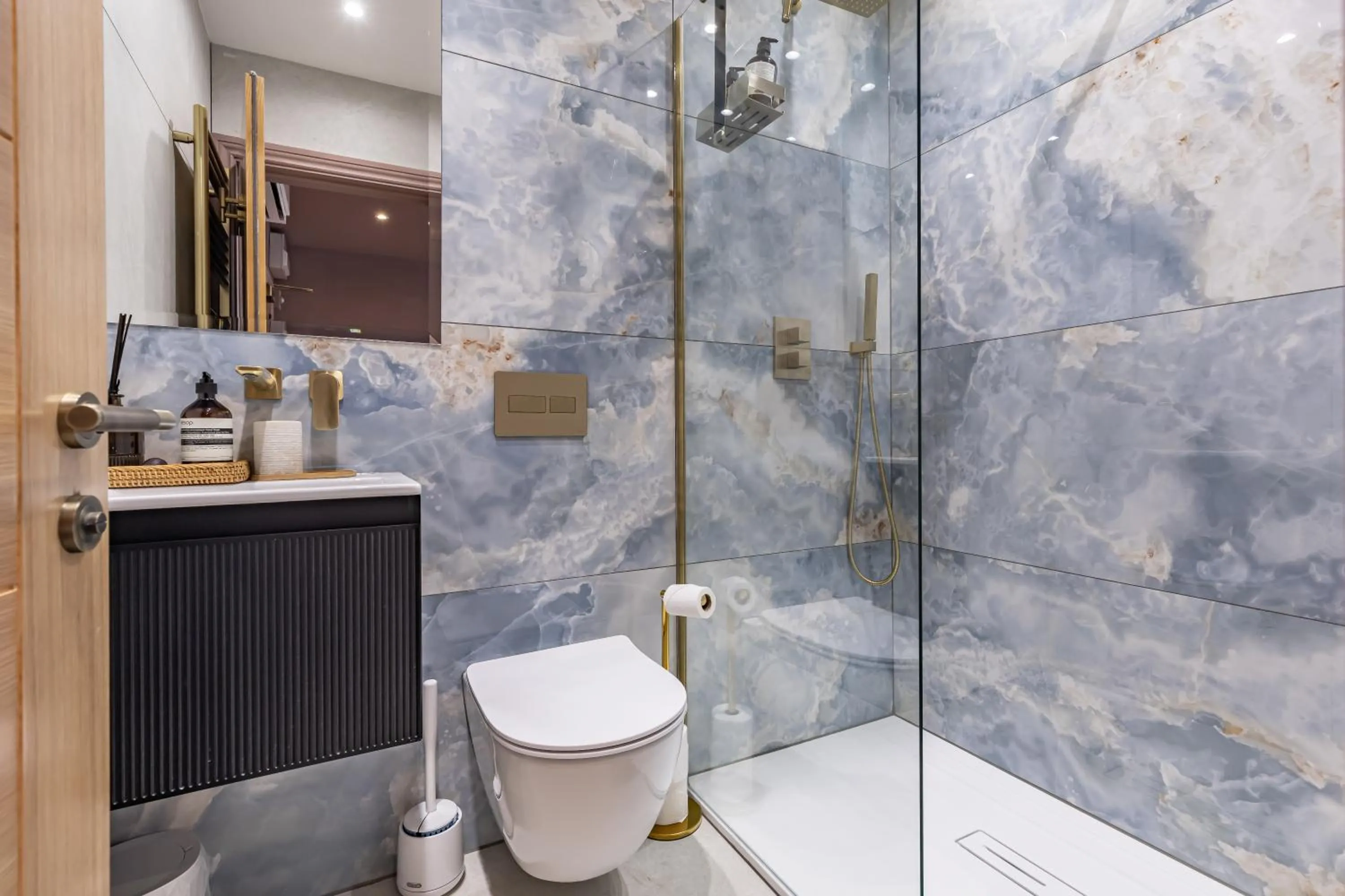 Bathroom in The Rokxy Townhouses & Residences - Kings Cross