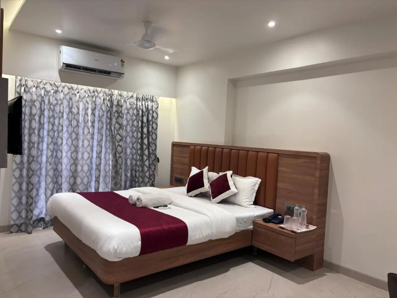 Bedroom, Bed in Sai Ram Regency