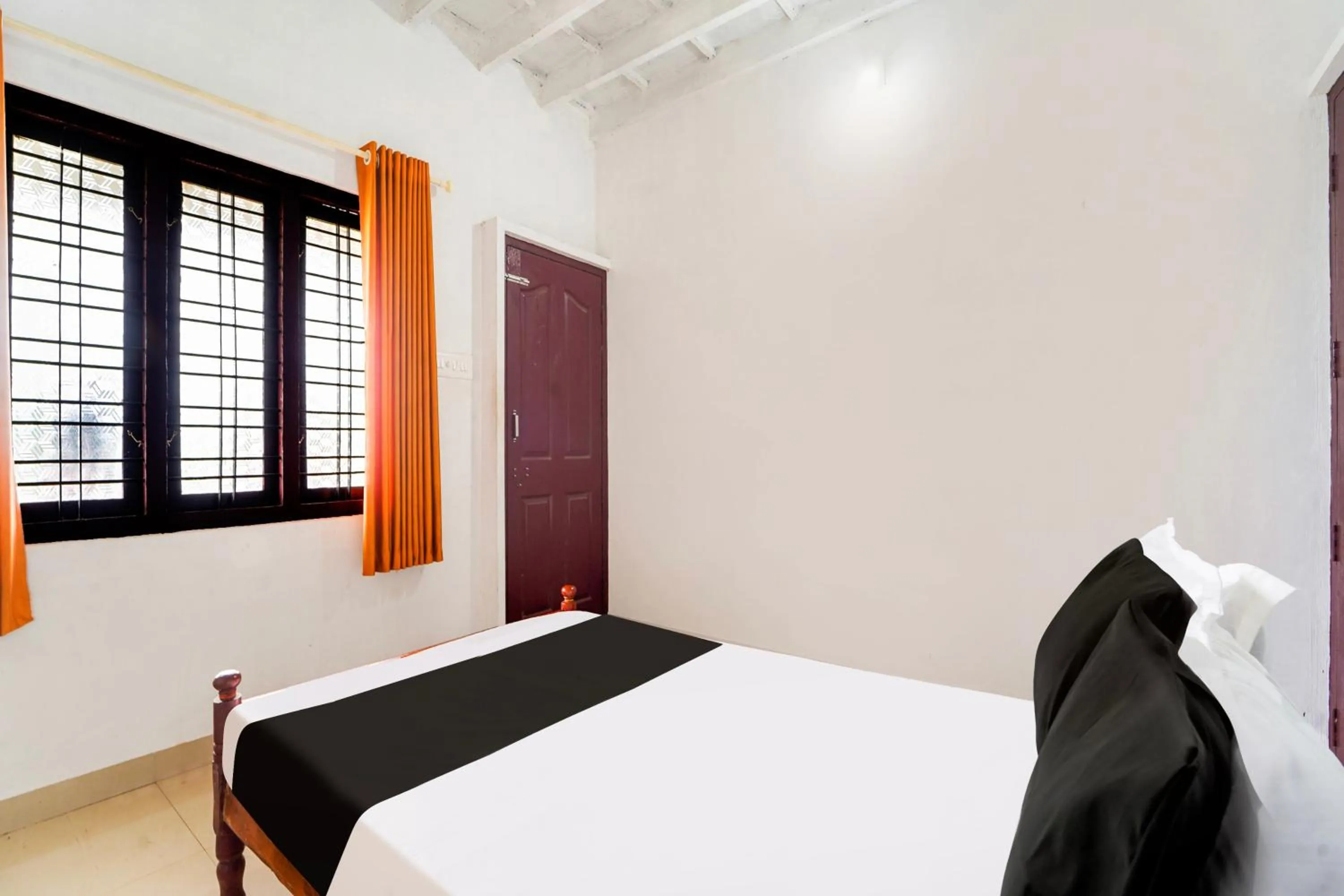 Bedroom in Hotel O Sree Badra Lodge