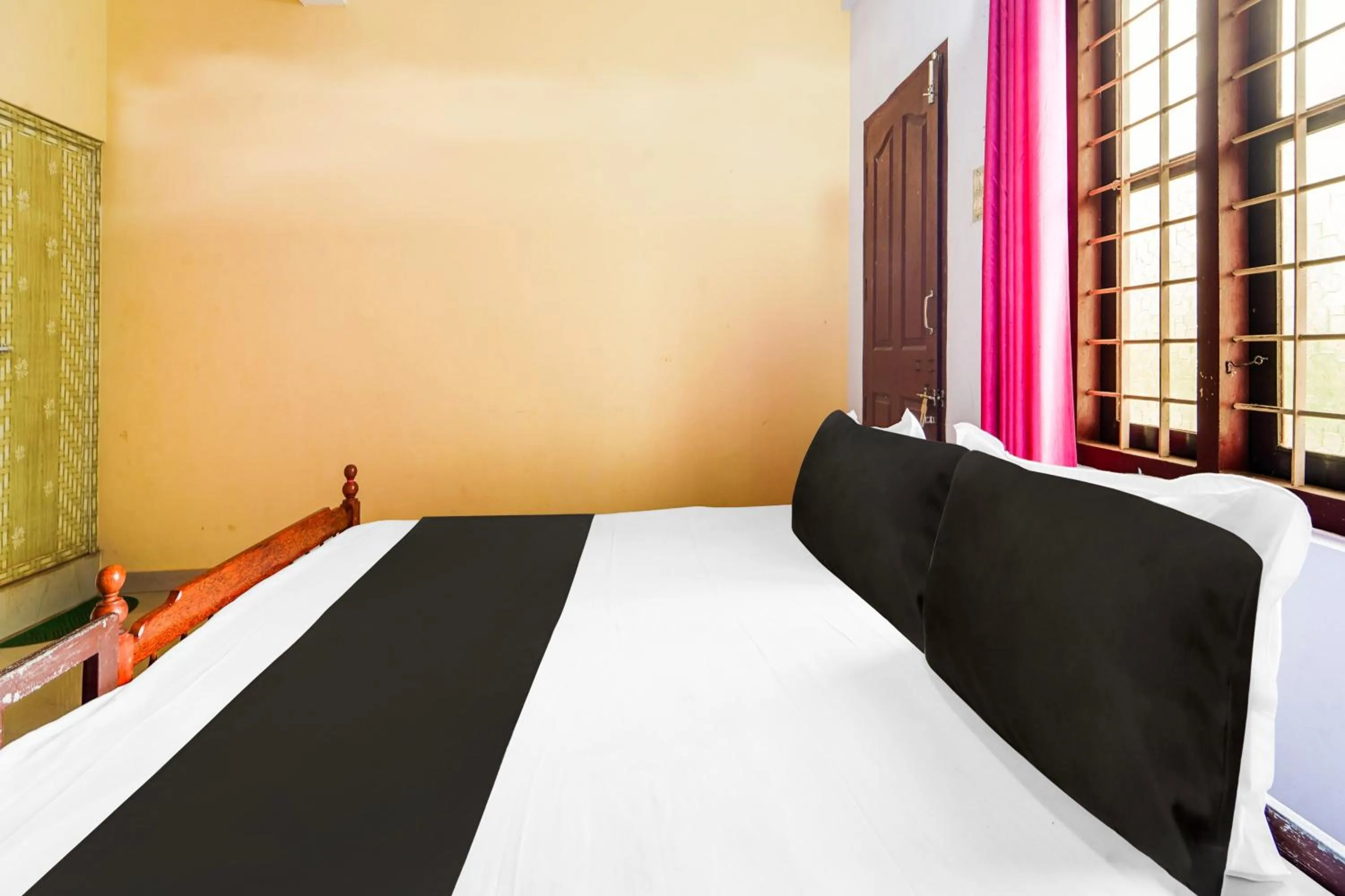 Bedroom in Hotel O Sree Badra Lodge