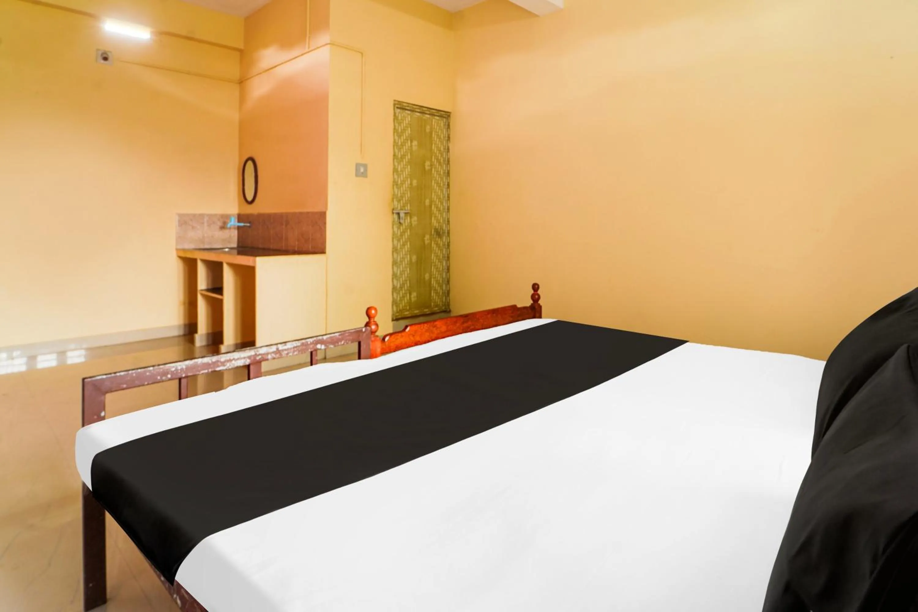 Bedroom in Hotel O Sree Badra Lodge