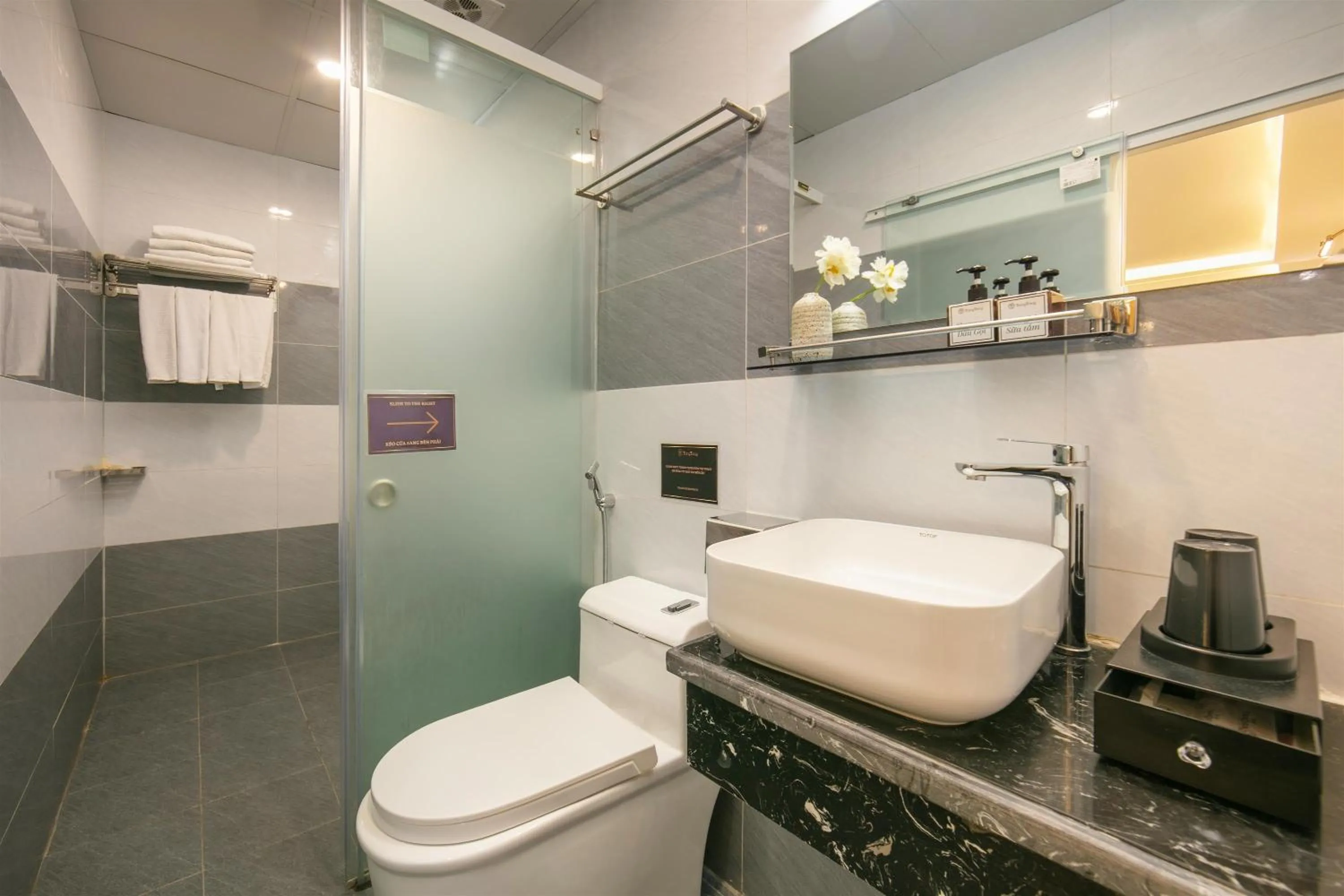 Shower in TrangTrang Luxury Hotel