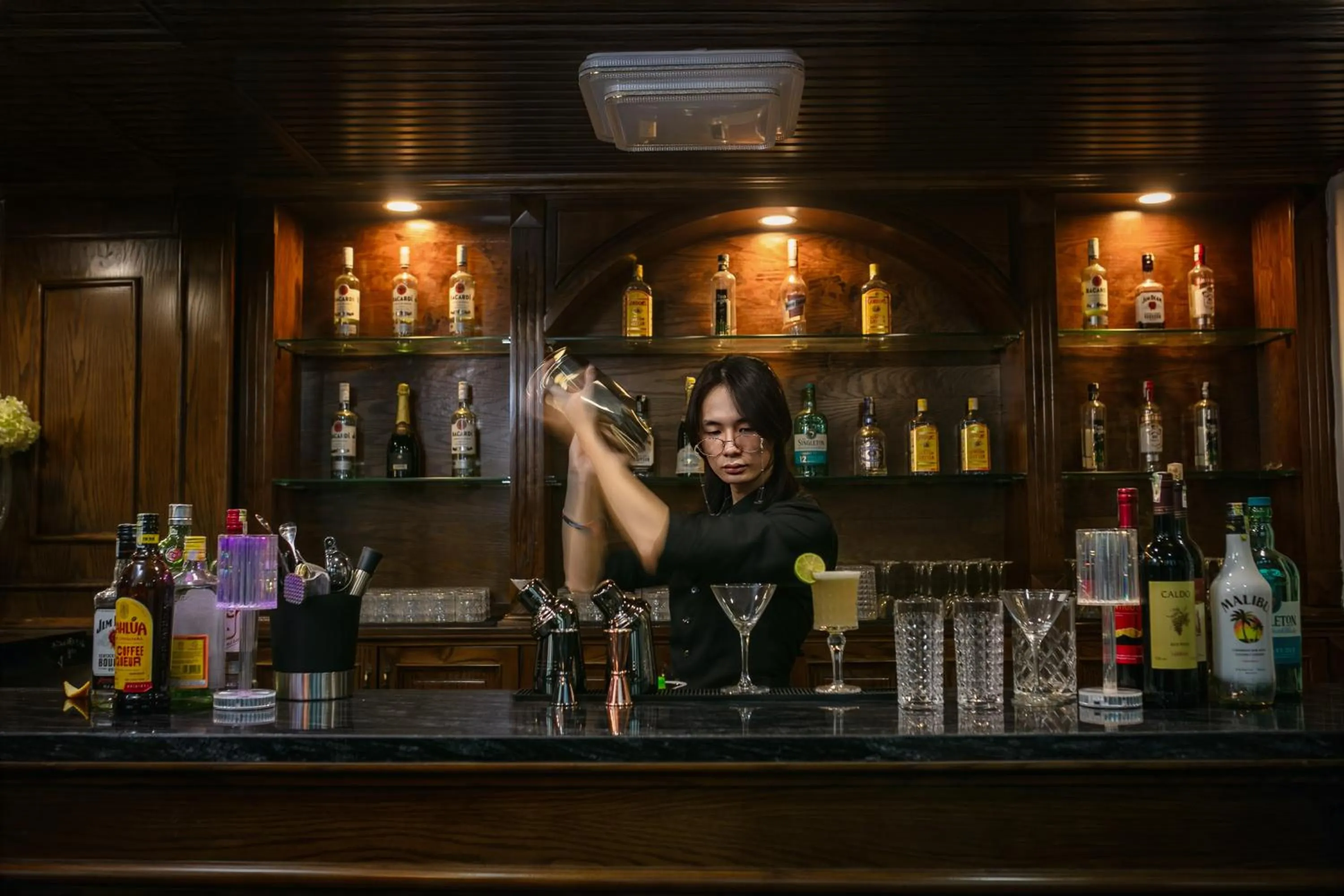 Lounge or bar in TrangTrang Luxury Hotel