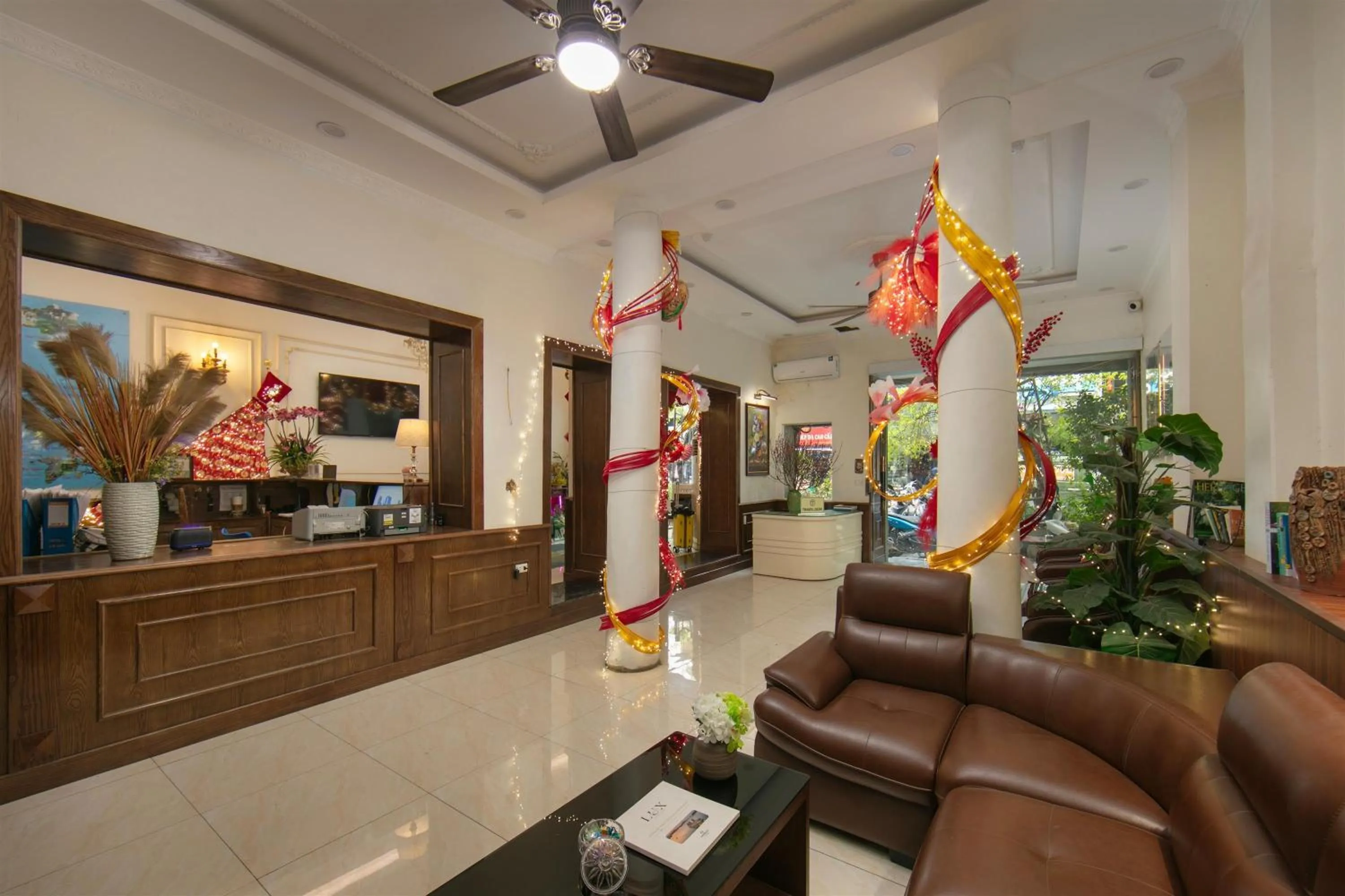 Living room in TrangTrang Luxury Hotel