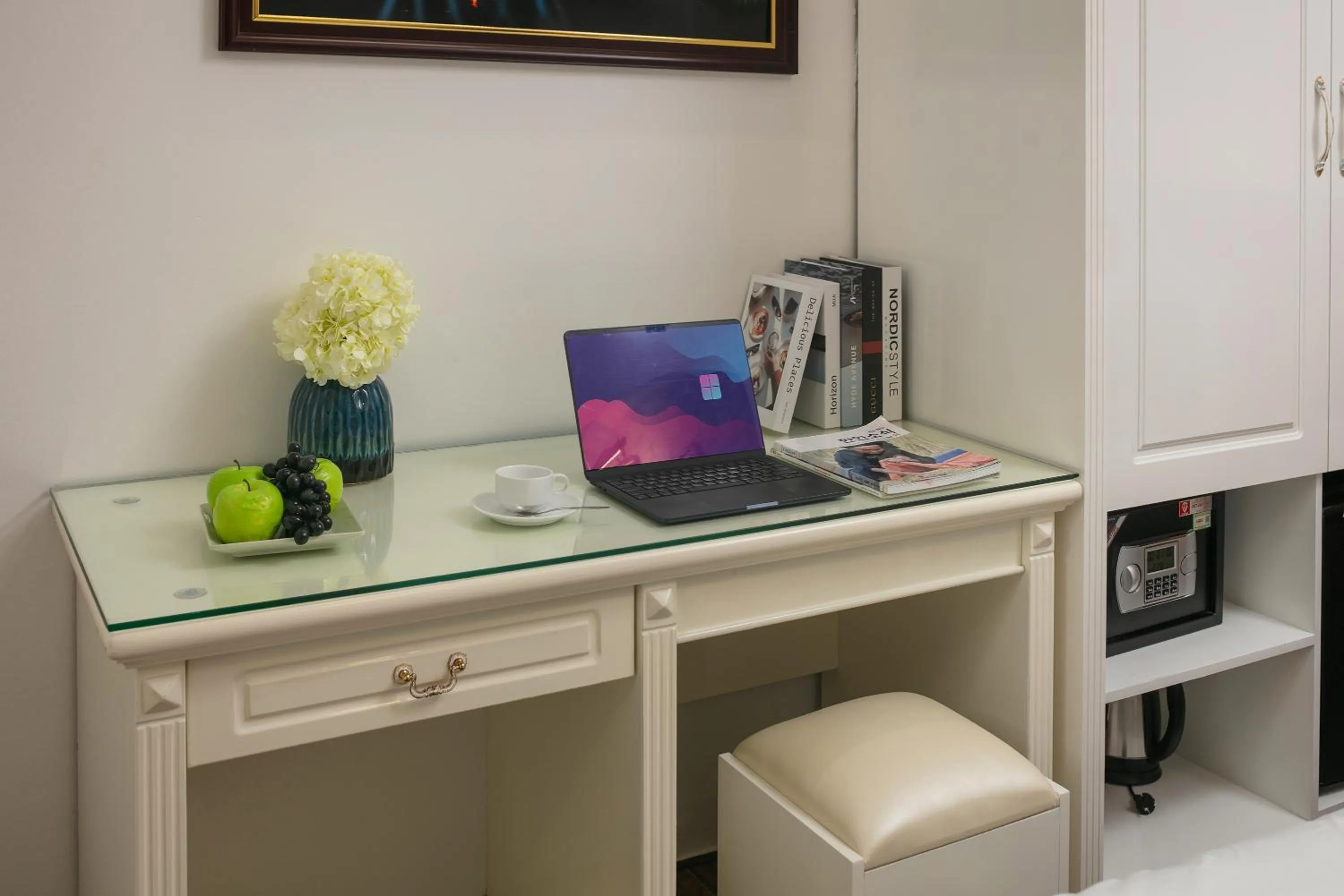 Coffee/tea facilities in TrangTrang Luxury Hotel