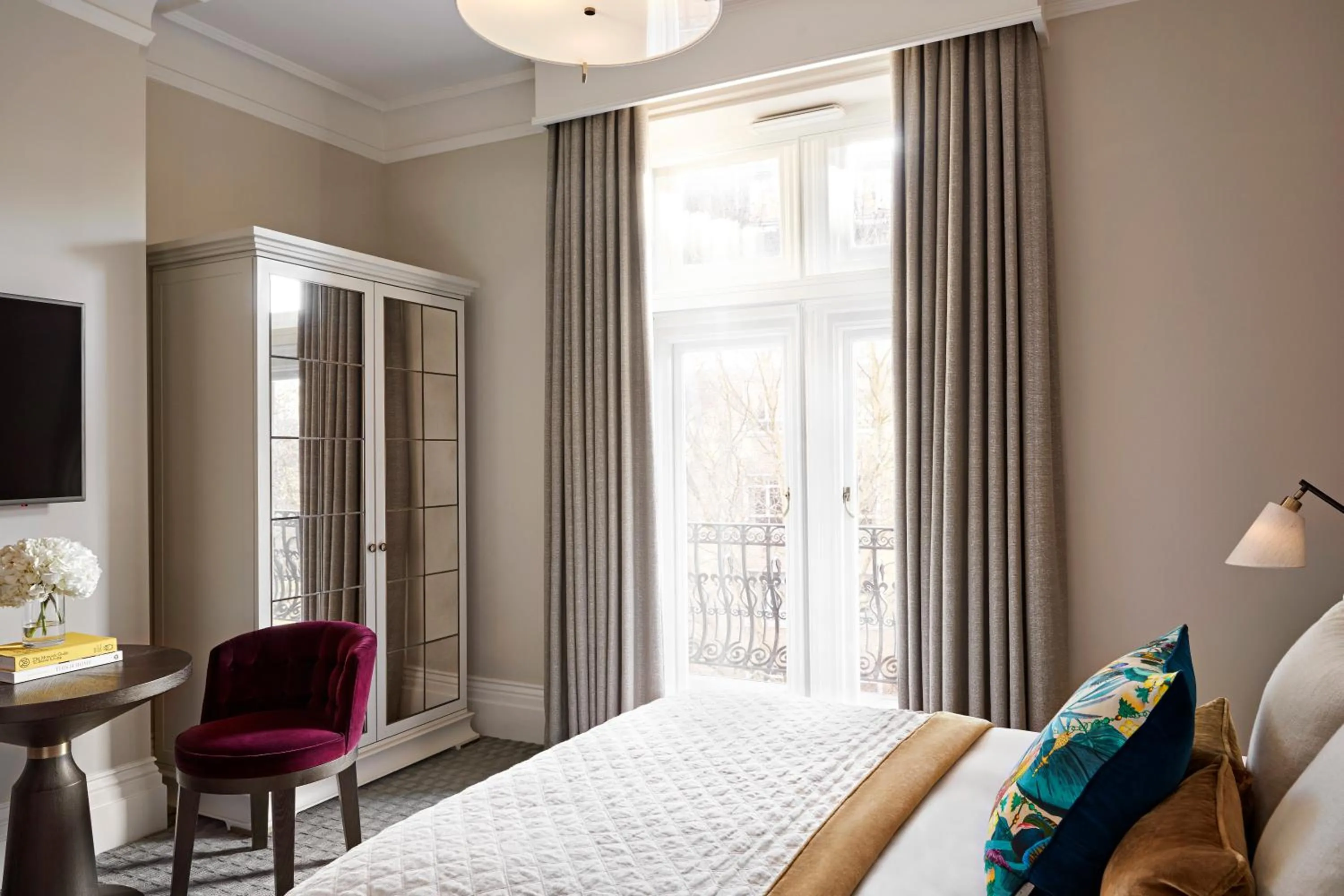 Bed in Kimpton Fitzroy London by IHG