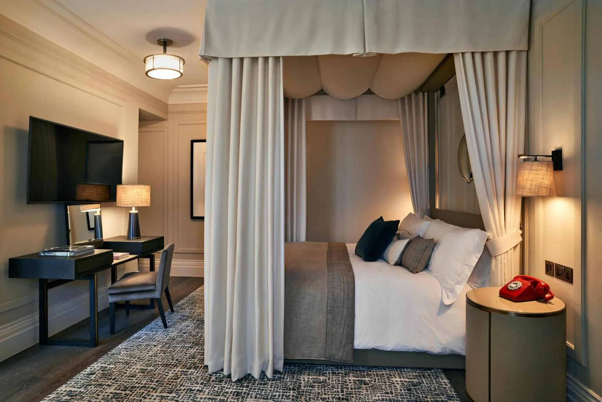 Photo of the whole room, Bed in Kimpton Fitzroy London by IHG