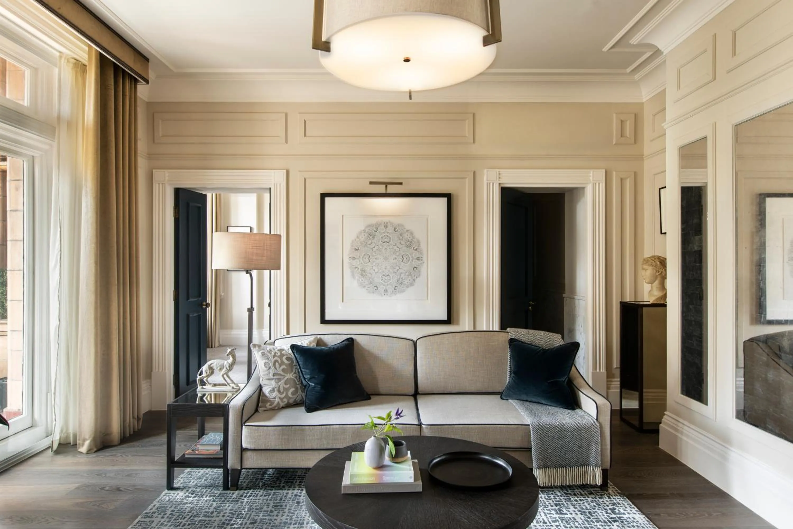 Living room in Kimpton Fitzroy London by IHG