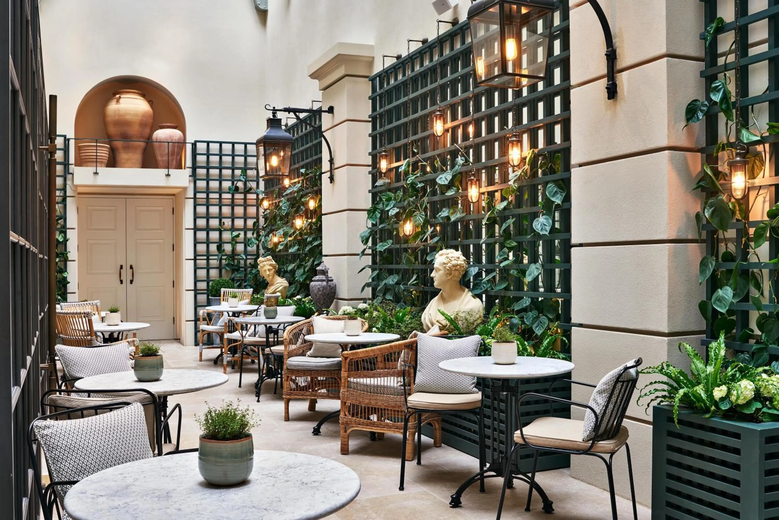 Restaurant/places to eat in Kimpton Fitzroy London by IHG