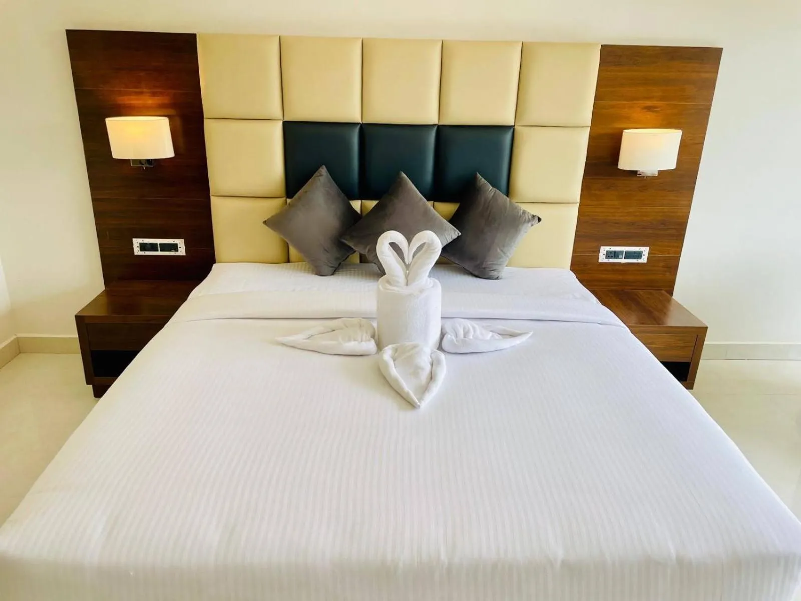 Bed in Mastiff Grand Dharwad