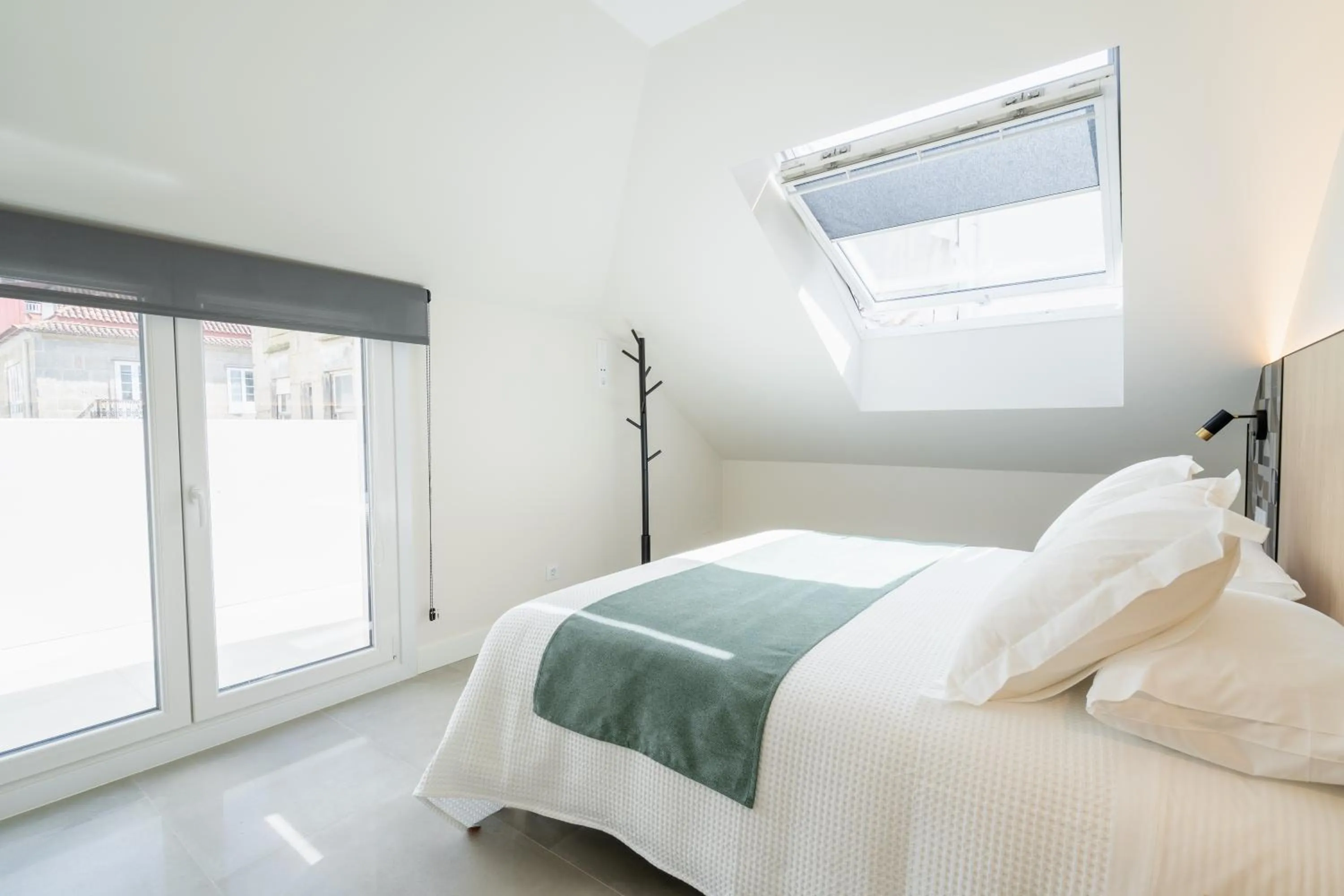 Bed in Cíes Luxury Suitel Areosa 22