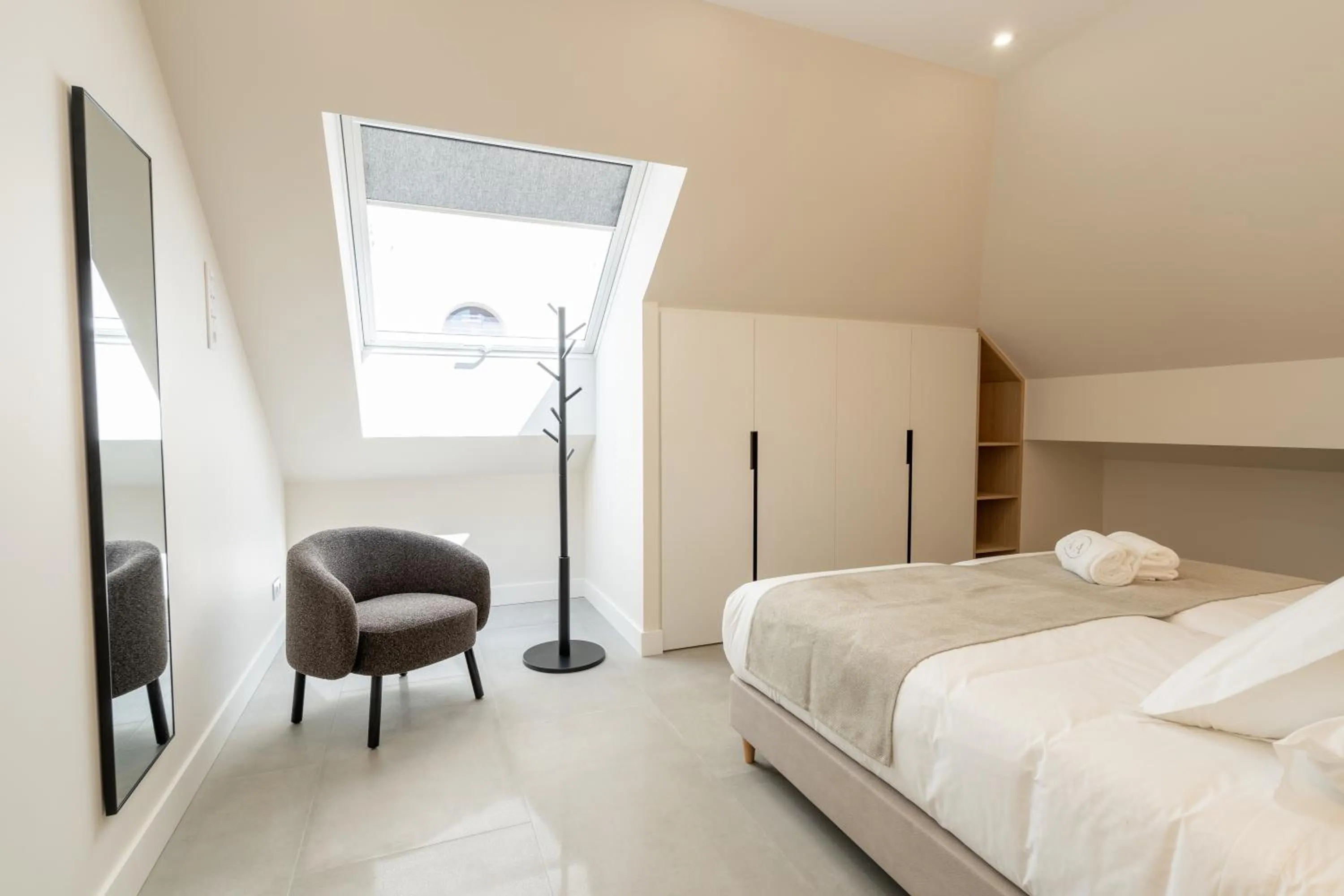 Bedroom, Bed in Cíes Luxury Suitel Areosa 22