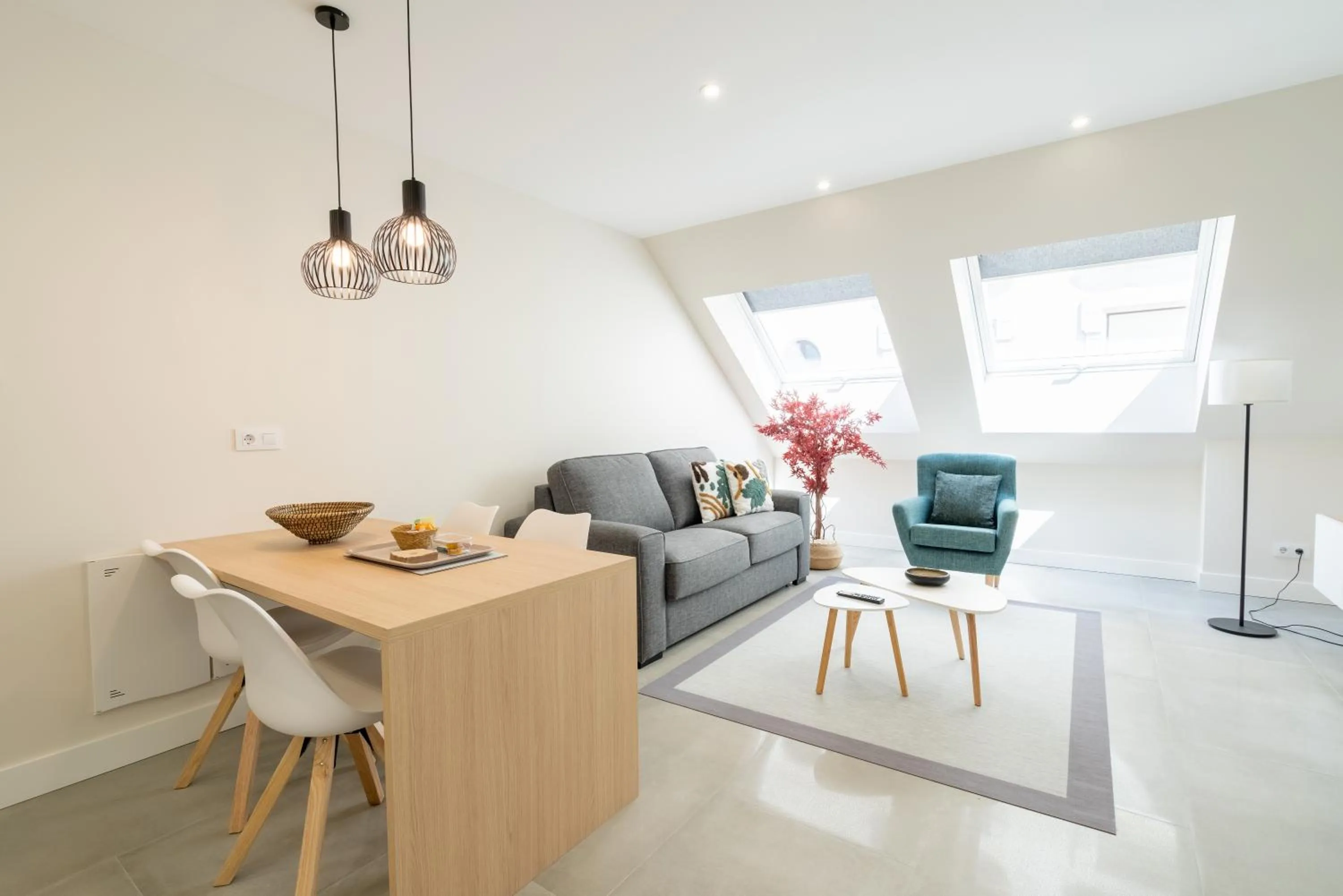 Dining area in Cíes Luxury Suitel Areosa 22